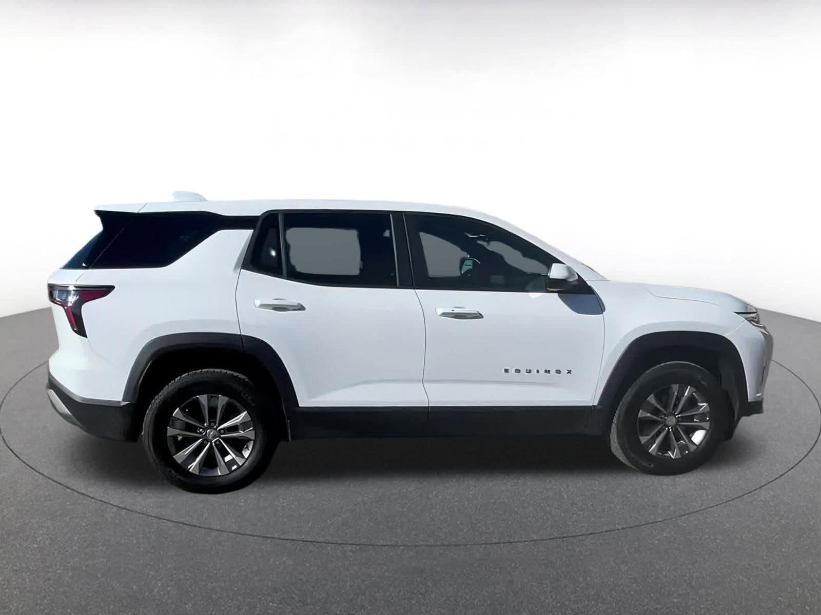 Thumbnail: 2025 Chevrolet Equinox - 14