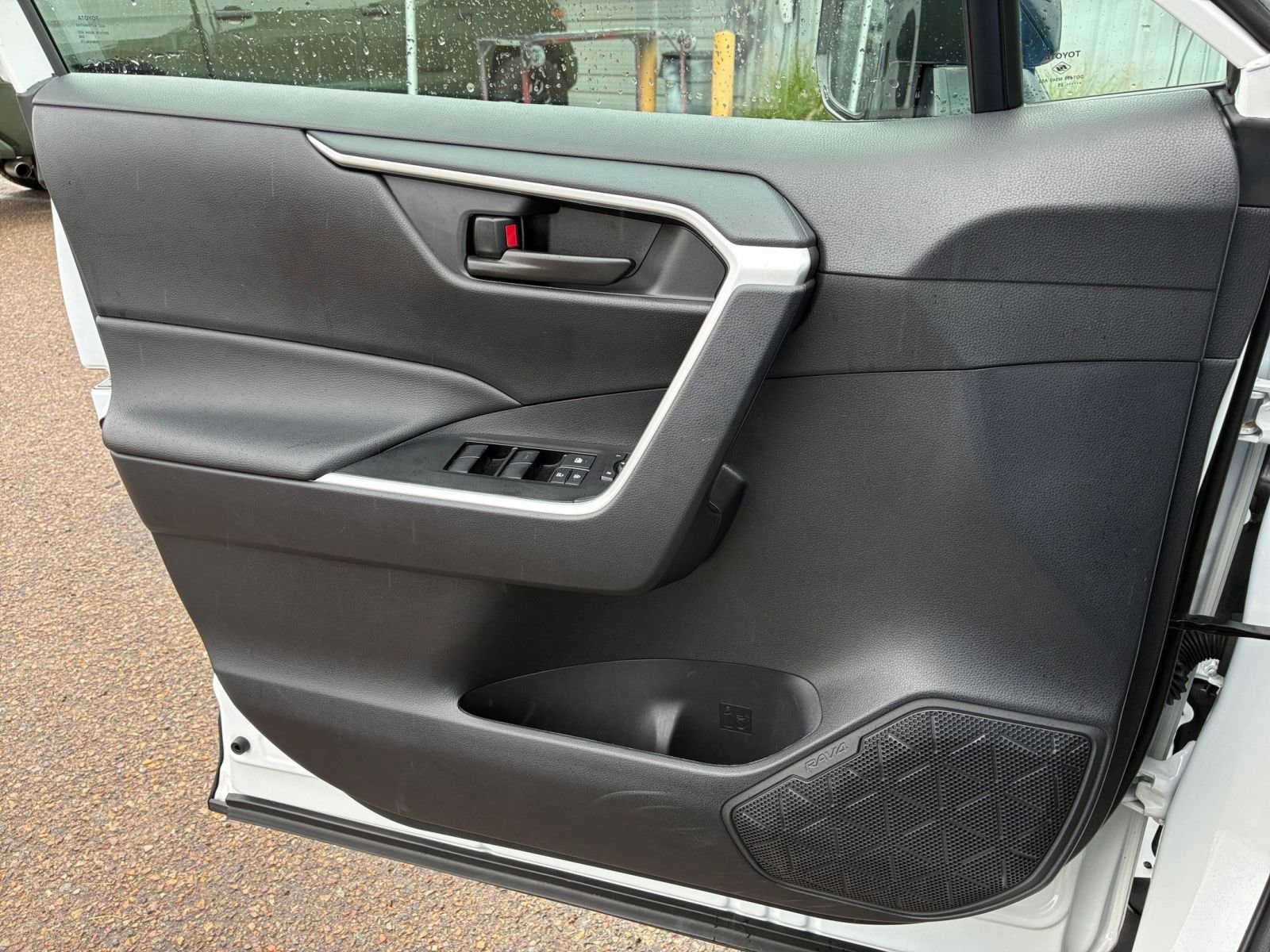 Thumbnail: 2025 Toyota RAV4 - 18