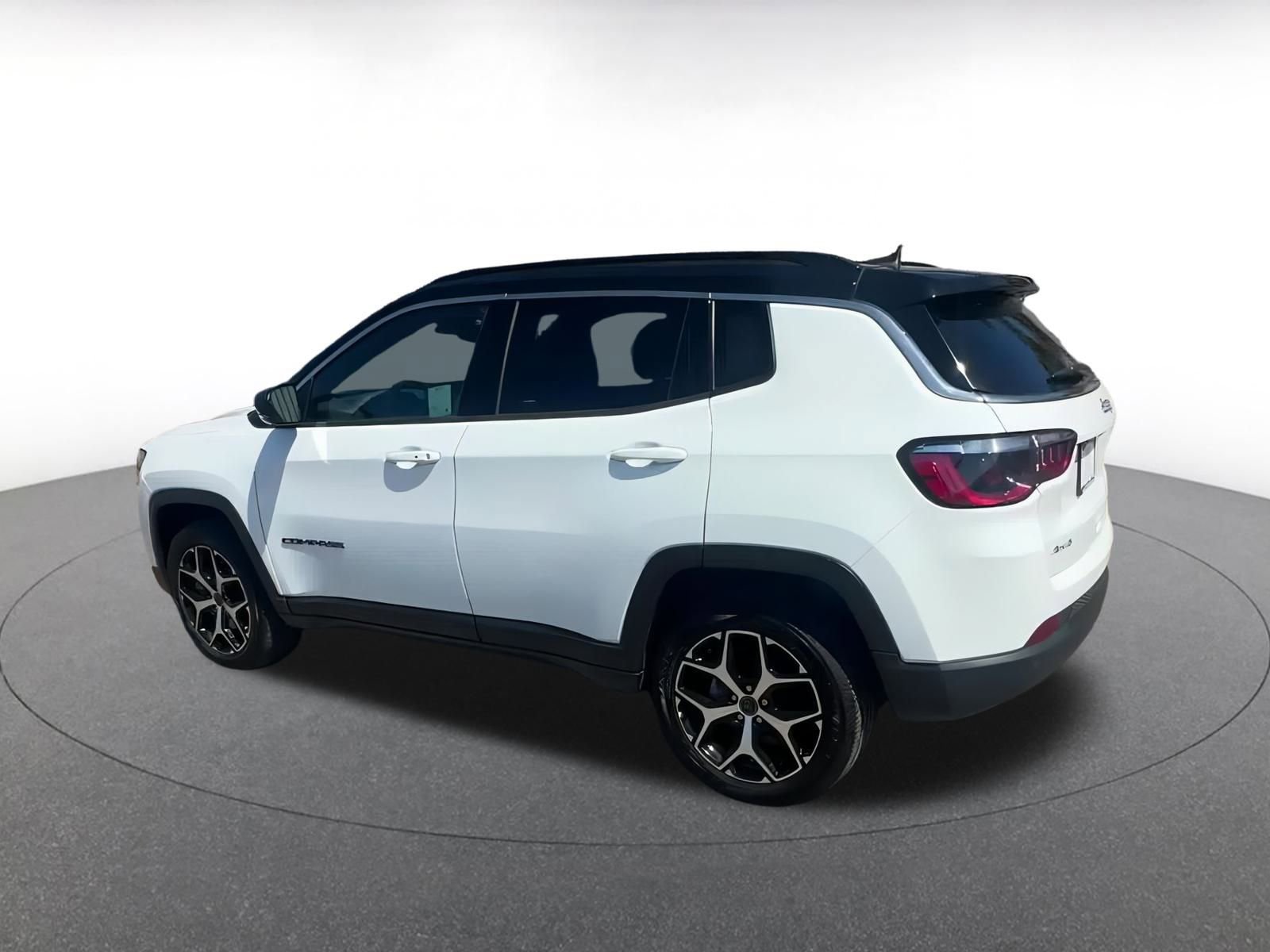 Thumbnail: 2025 Jeep Compass - 10