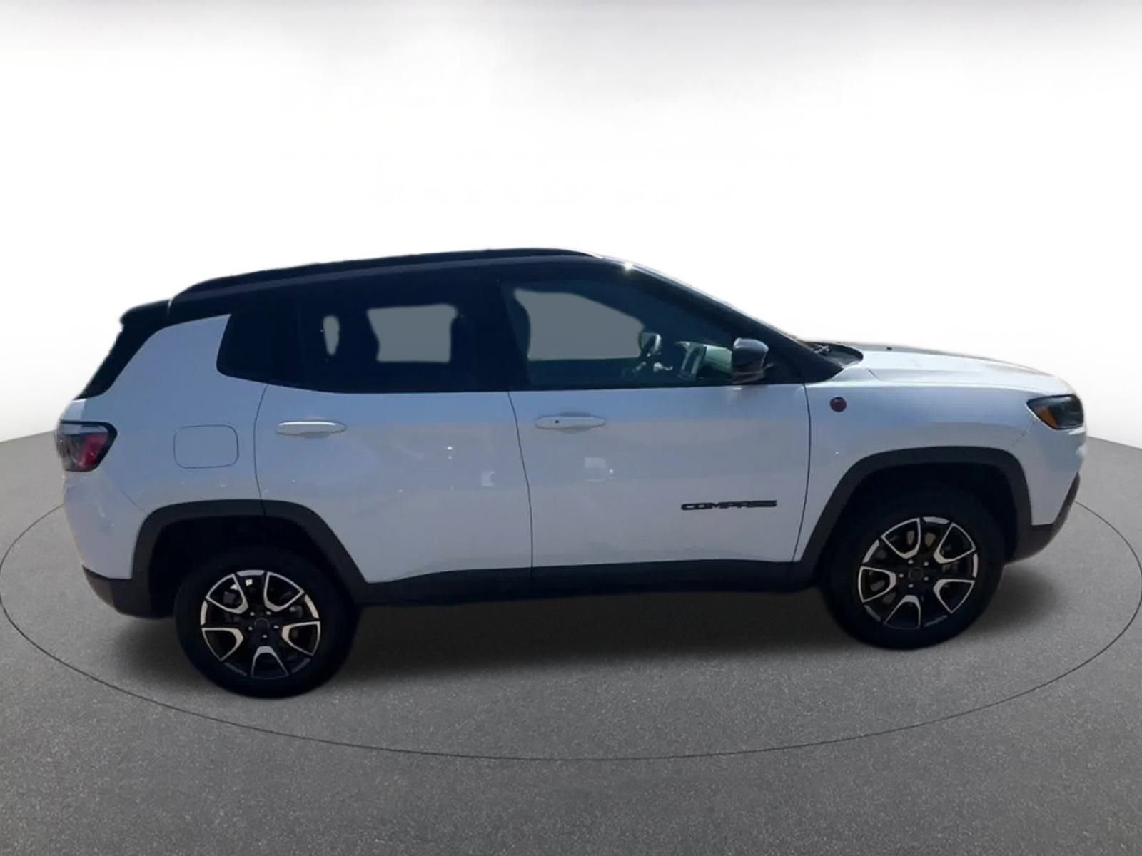 Thumbnail: 2025 Jeep Compass - 16