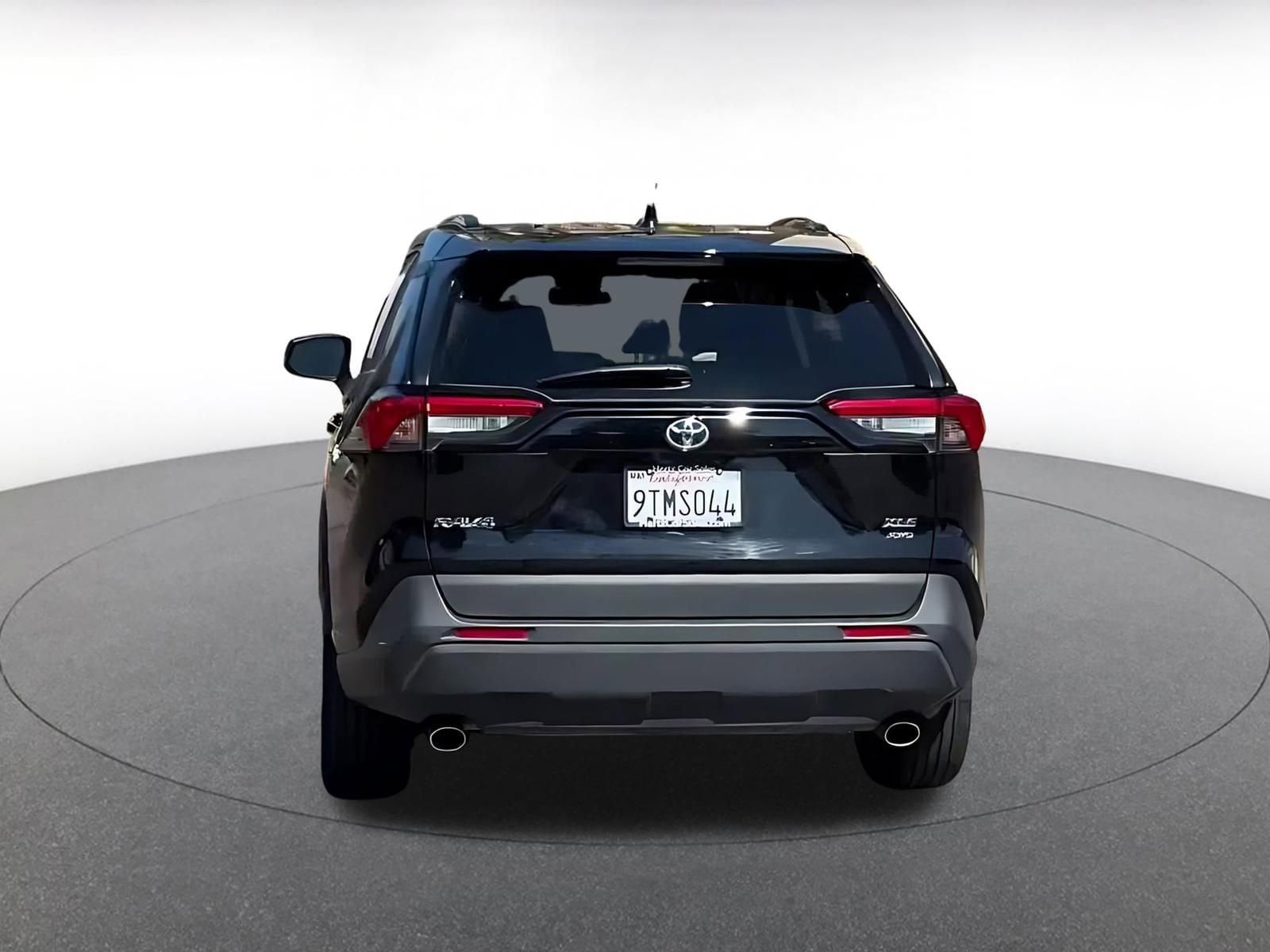 Thumbnail: 2025 Toyota RAV4 - 12