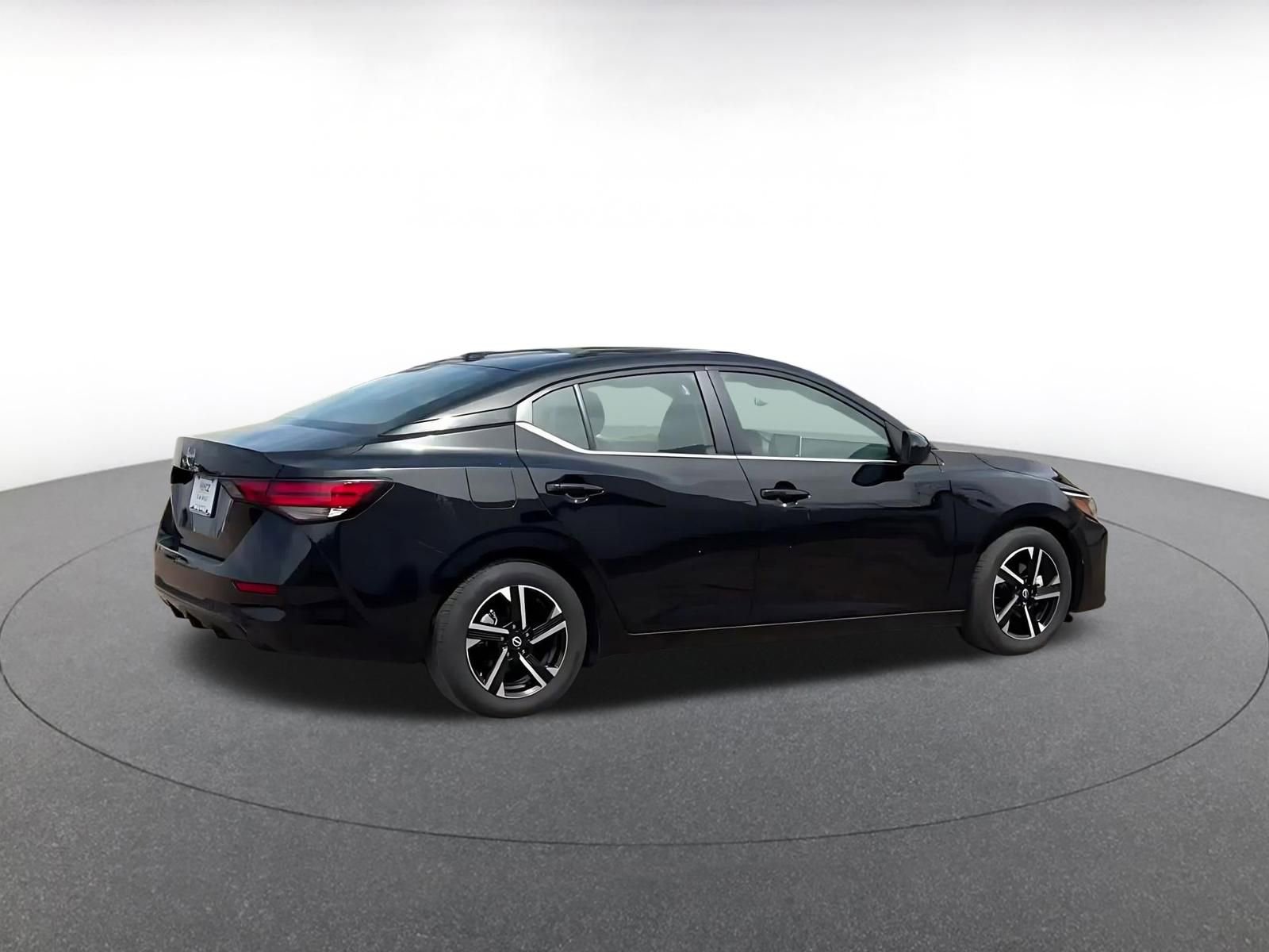 Thumbnail: 2025 Nissan Sentra - 14