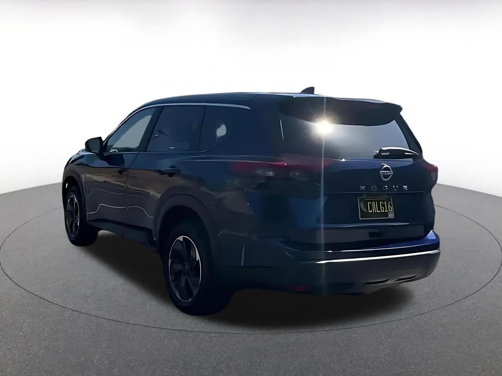 Thumbnail: 2025 Nissan Rogue - 10