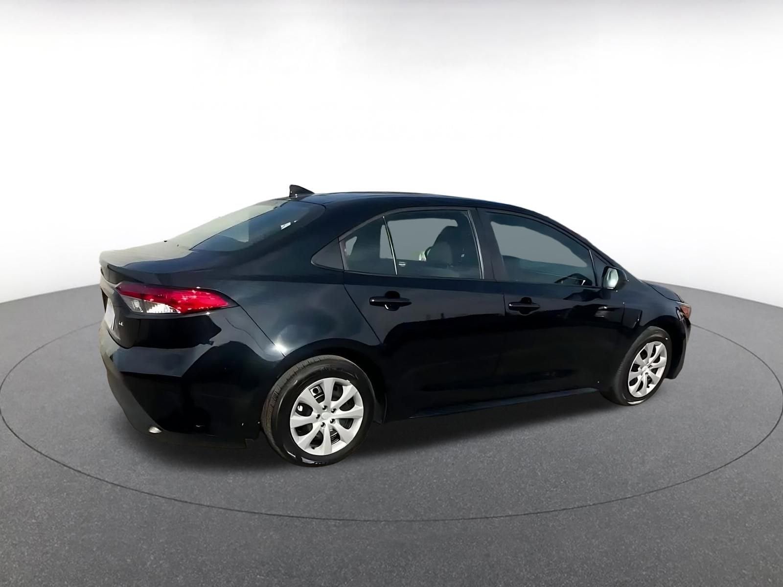 Thumbnail: 2025 Toyota Corolla - 15