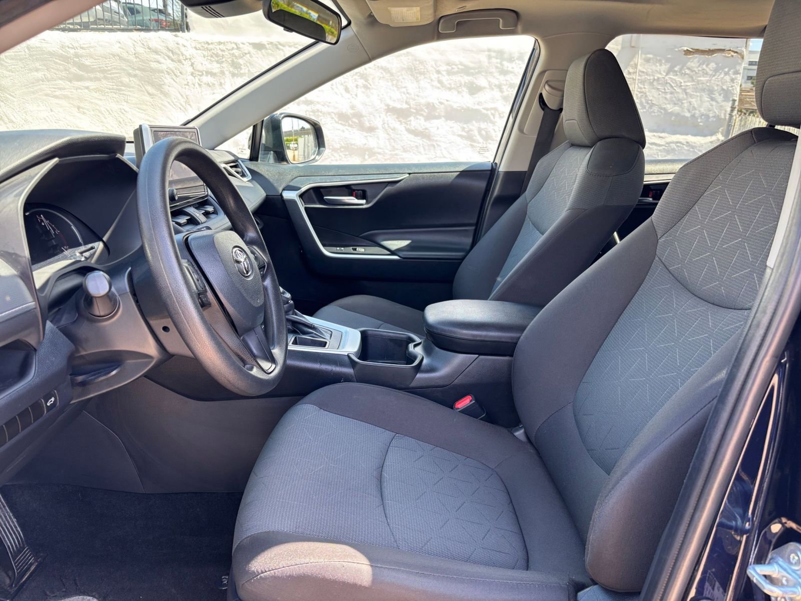 Thumbnail: 2024 Toyota RAV4 - 28