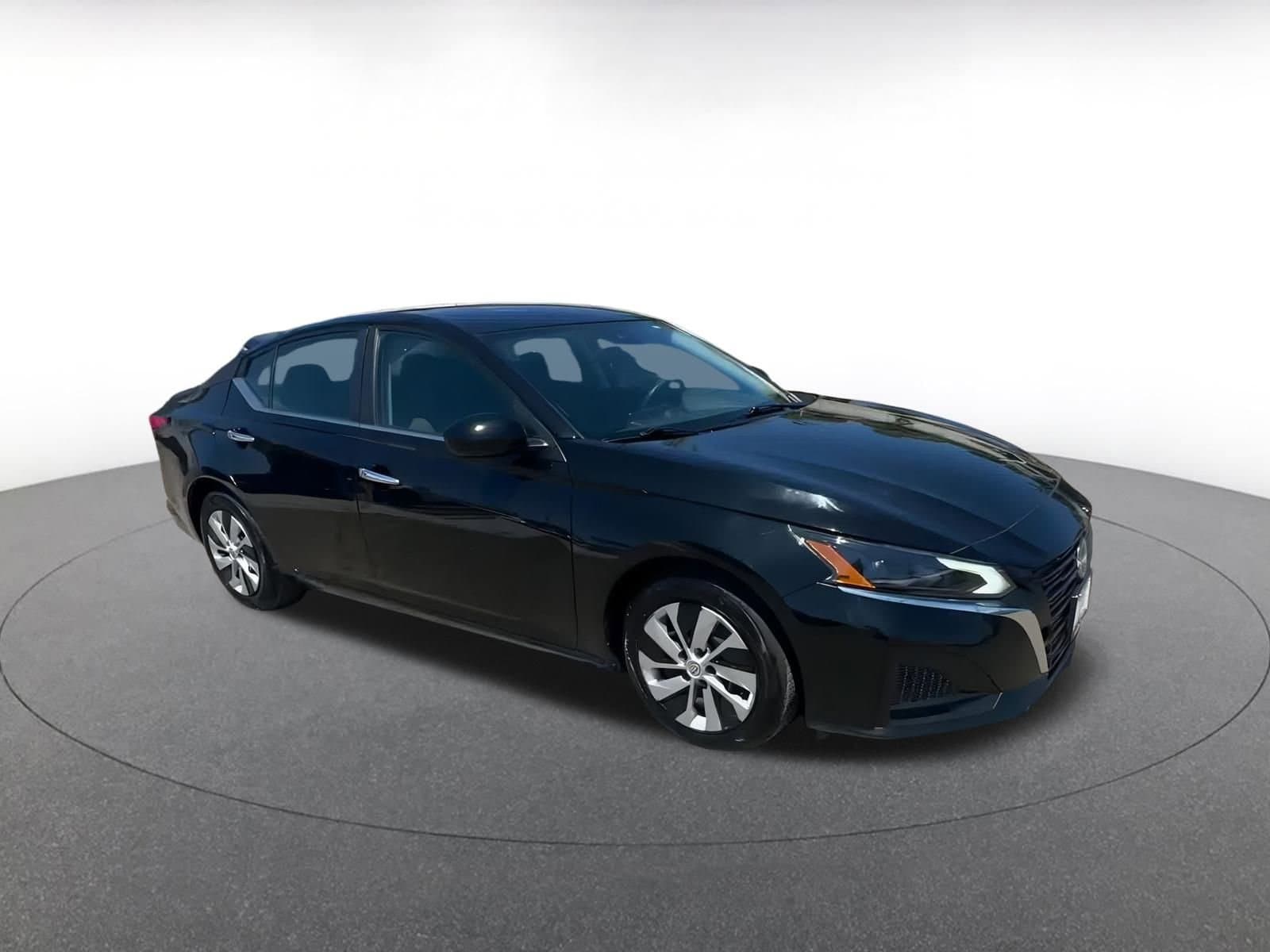 Thumbnail: 2023 Nissan Altima - 2