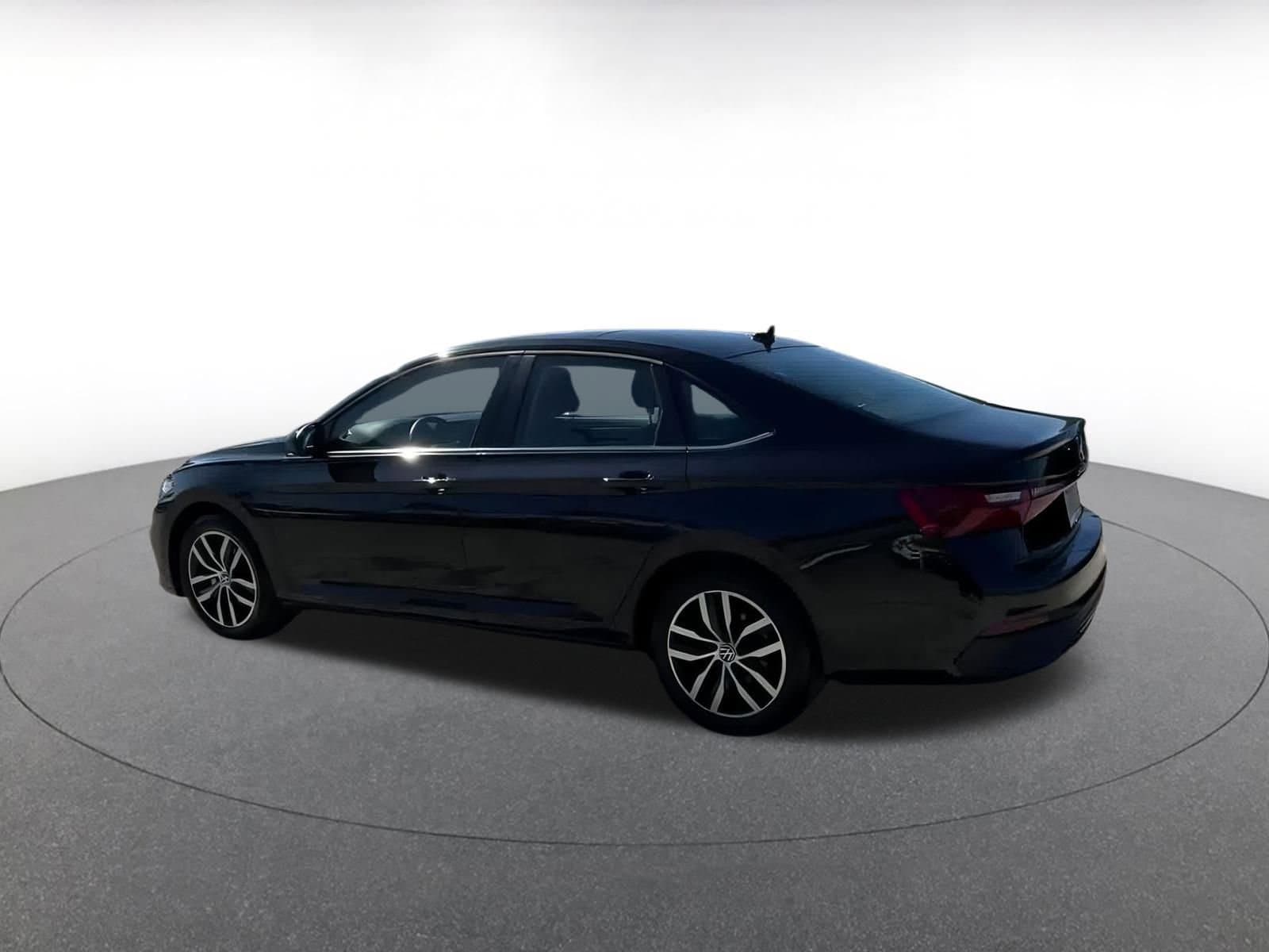 Thumbnail: 2025 Volkswagen Jetta - 9