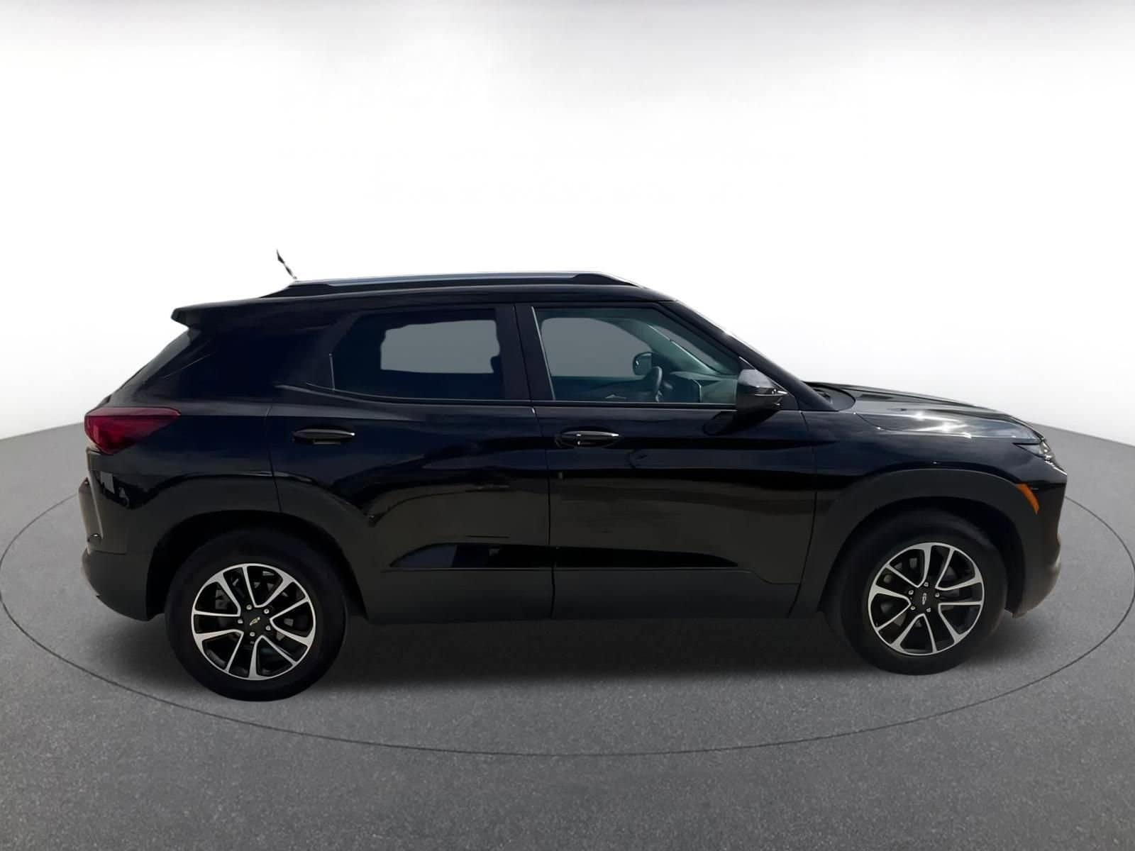 Thumbnail: 2024 Chevrolet TrailBlazer - 16