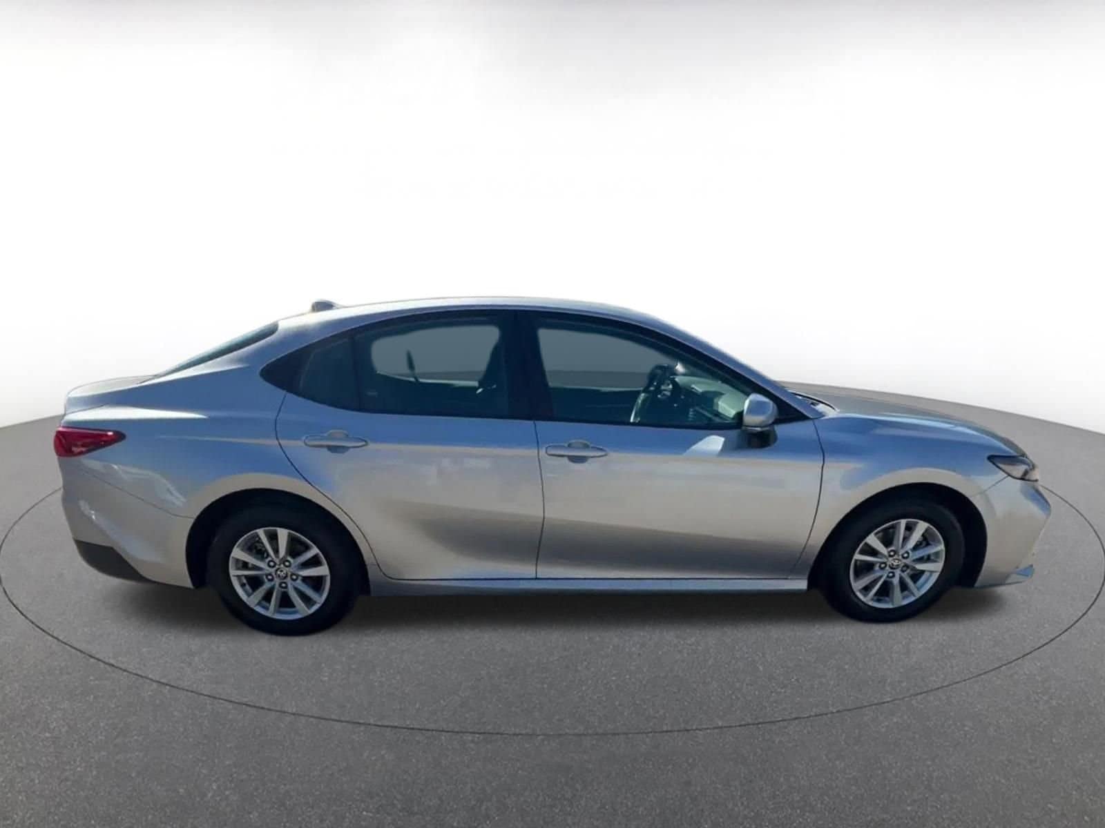 Thumbnail: 2025 Toyota Camry - 16