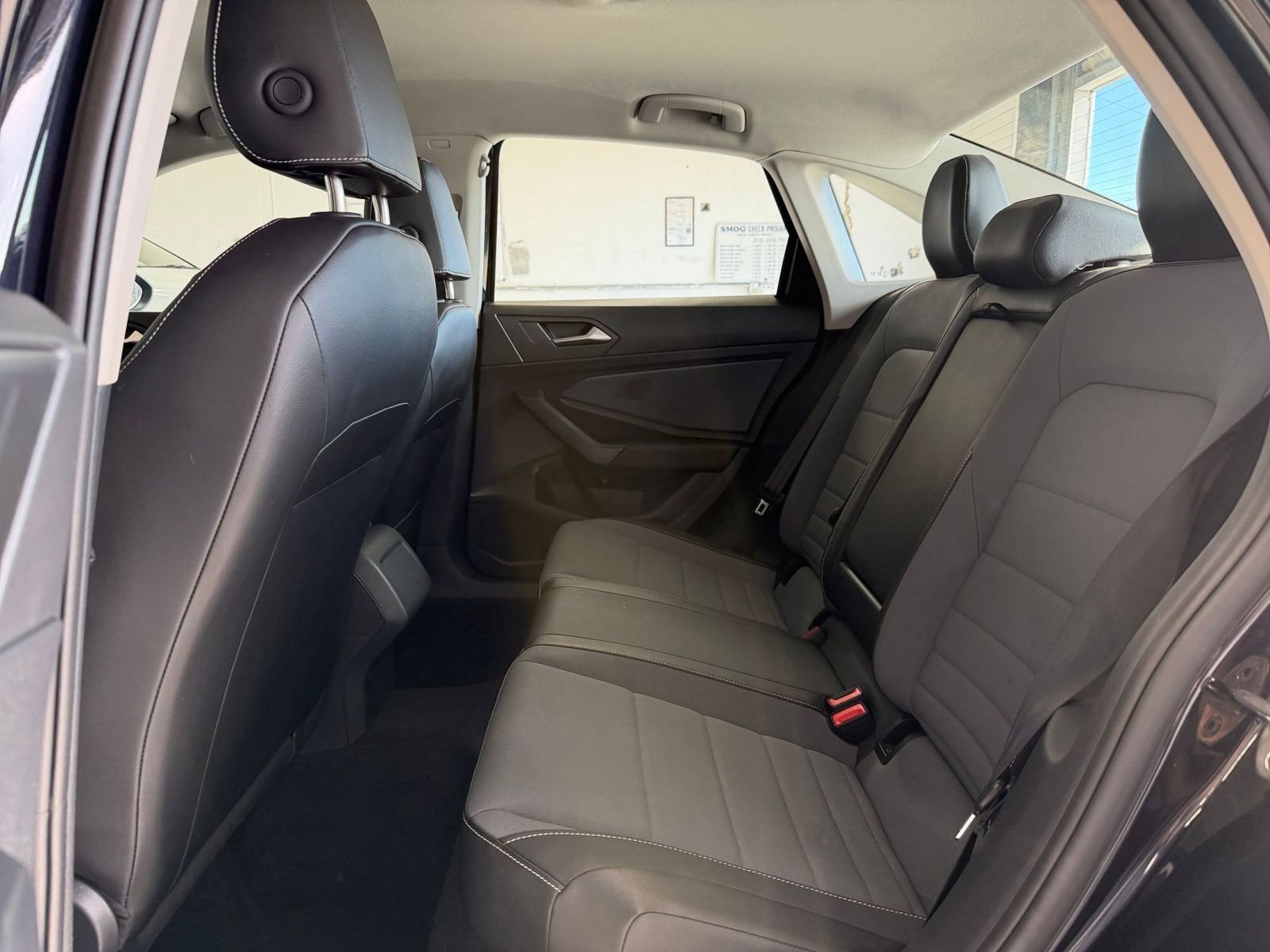 Thumbnail: 2025 Volkswagen Jetta - 24