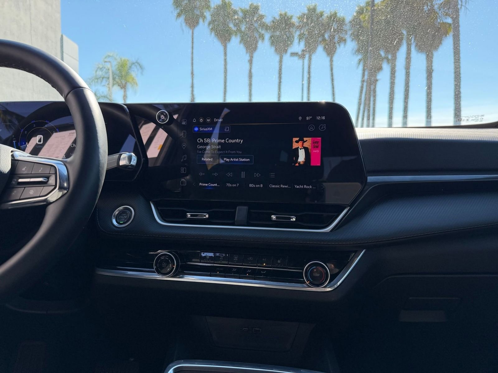 Thumbnail: 2025 Chevrolet Equinox - 18