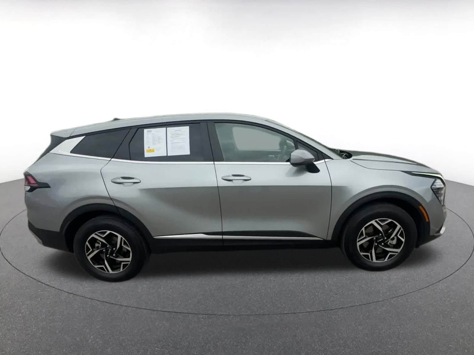 Thumbnail: 2024 Kia Sportage - 16