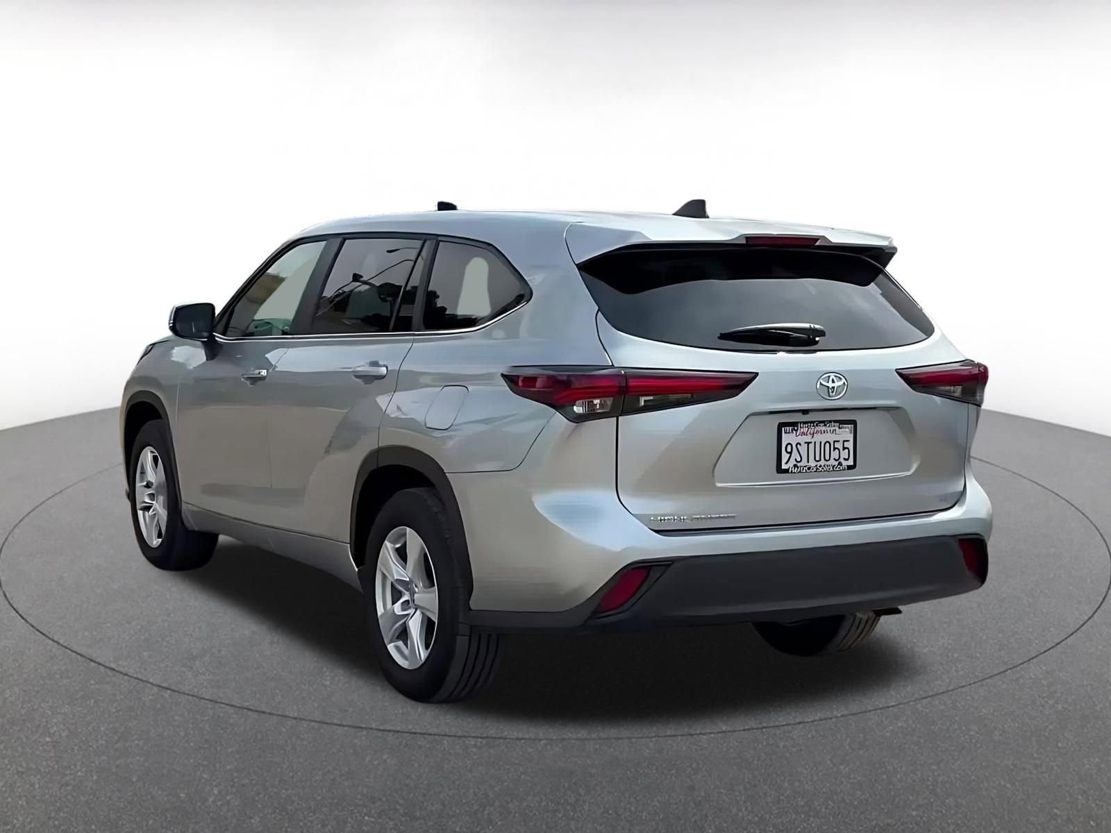 Thumbnail: 2025 Toyota Highlander - 11