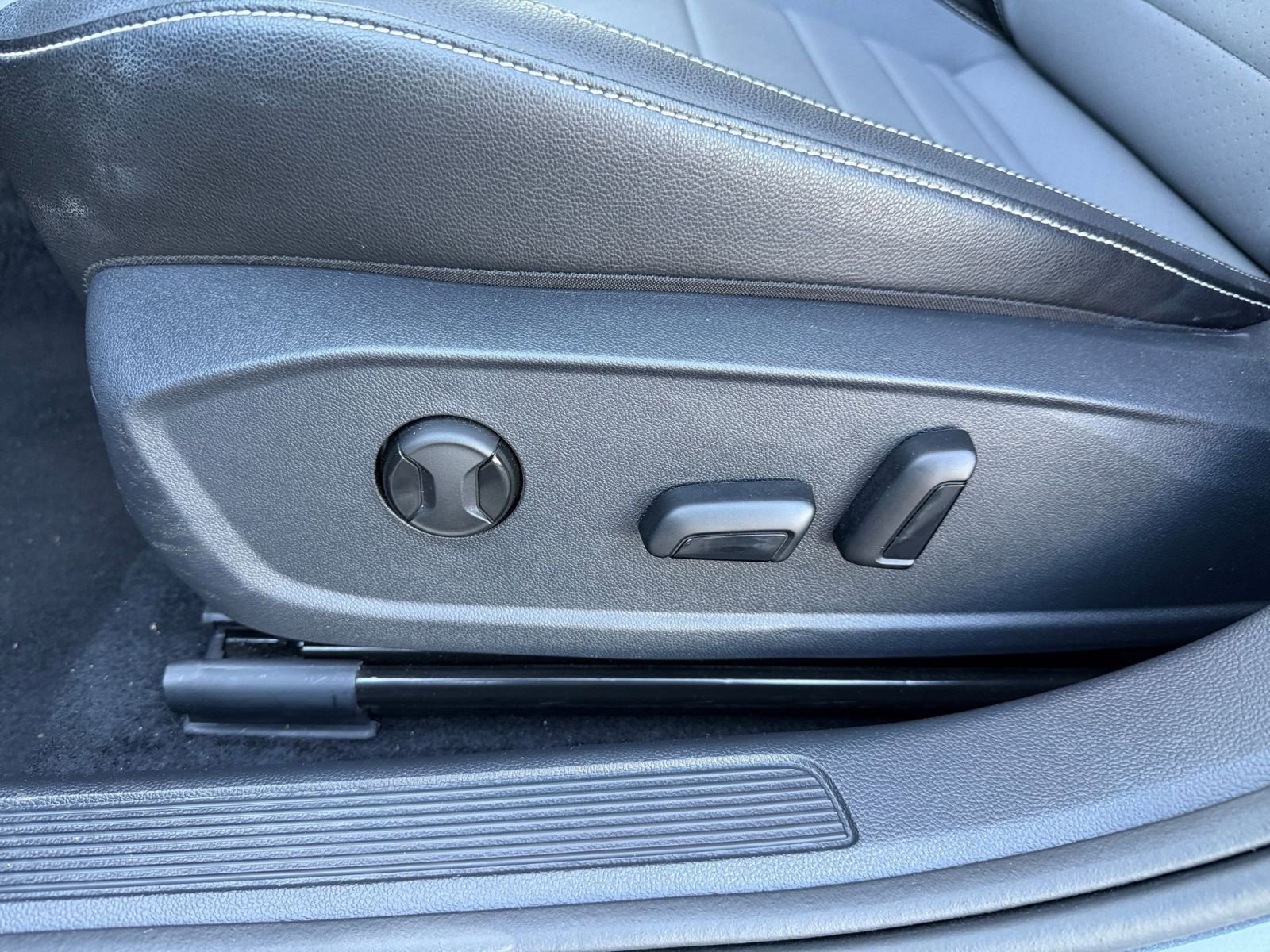 Thumbnail: 2025 Volkswagen Jetta - 23