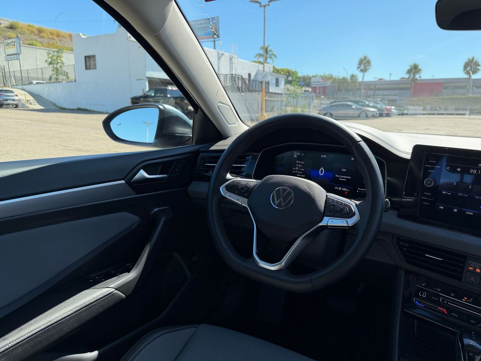 Thumbnail: 2025 Volkswagen Jetta - 33