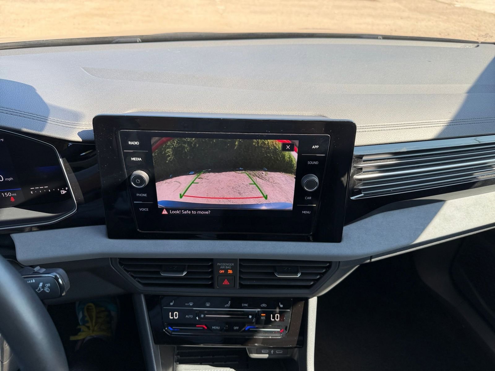 Thumbnail: 2025 Volkswagen Jetta - 17