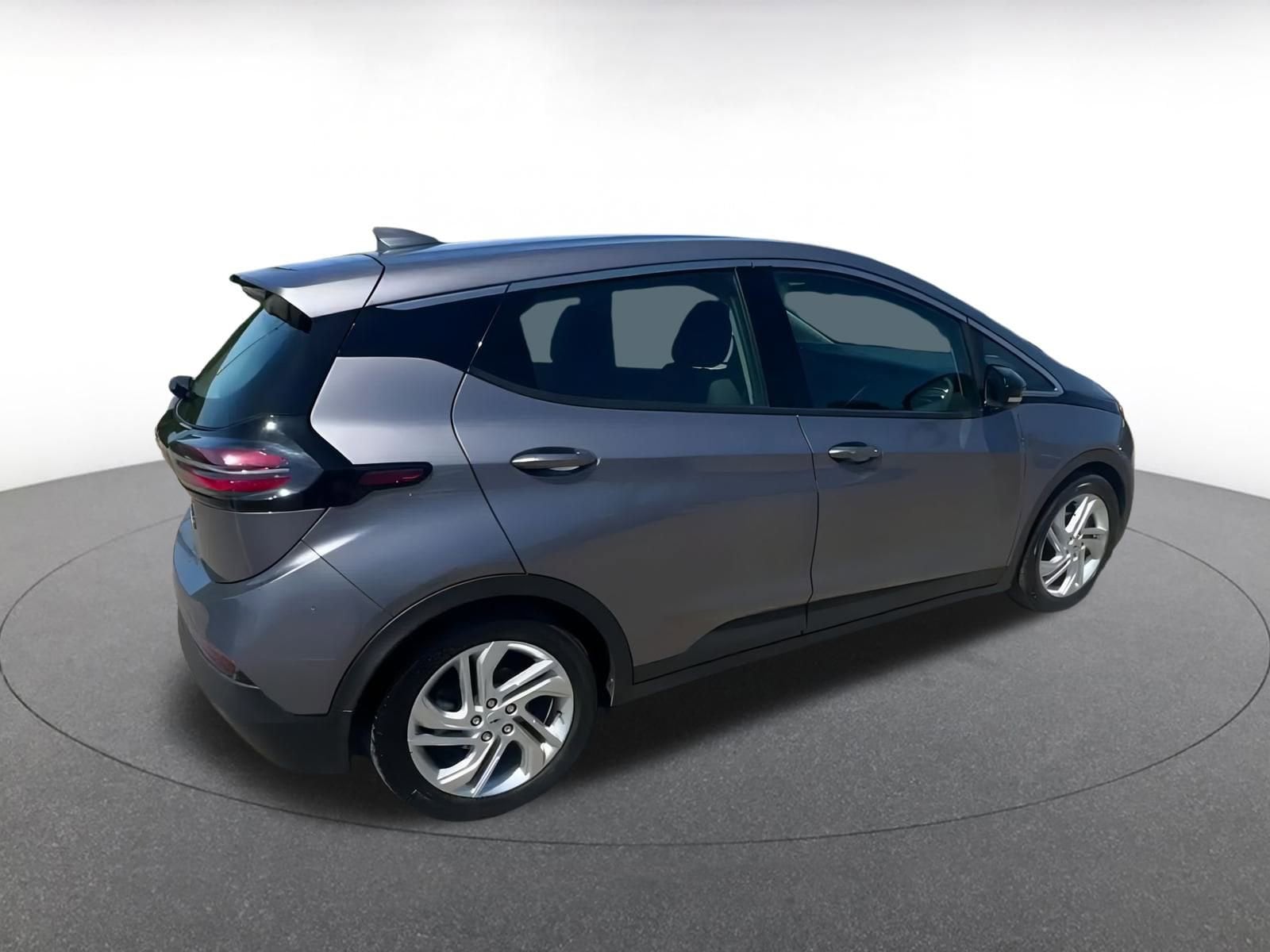 Thumbnail: 2023 Chevrolet Bolt EV - 15