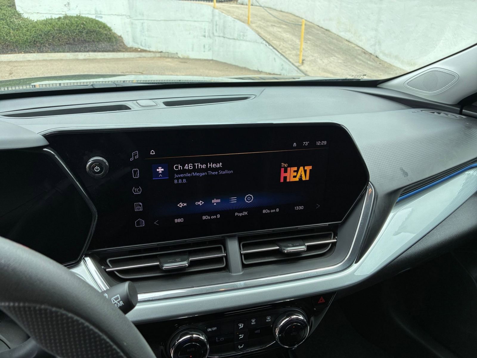 Thumbnail: 2025 Chevrolet Trax - 20