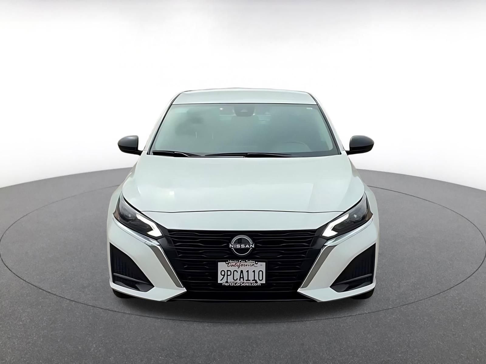 Thumbnail: 2025 Nissan Altima - 4