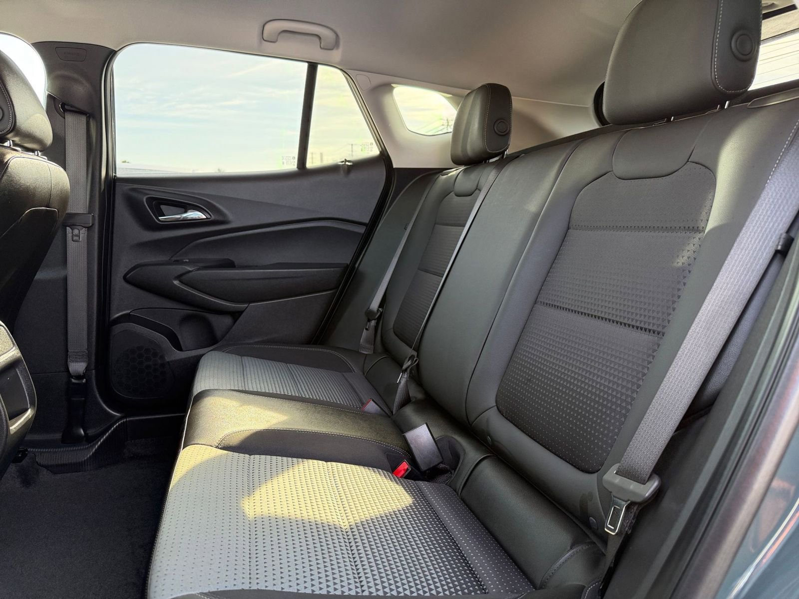 Thumbnail: 2025 Chevrolet Trax - 23