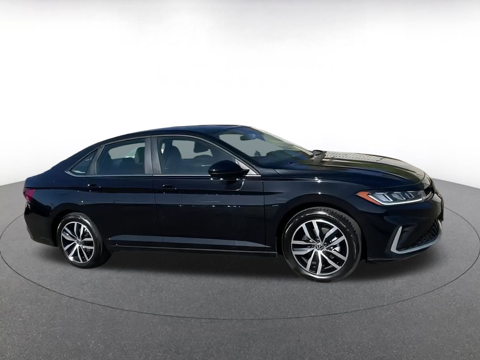 Thumbnail: 2025 Volkswagen Jetta - 7