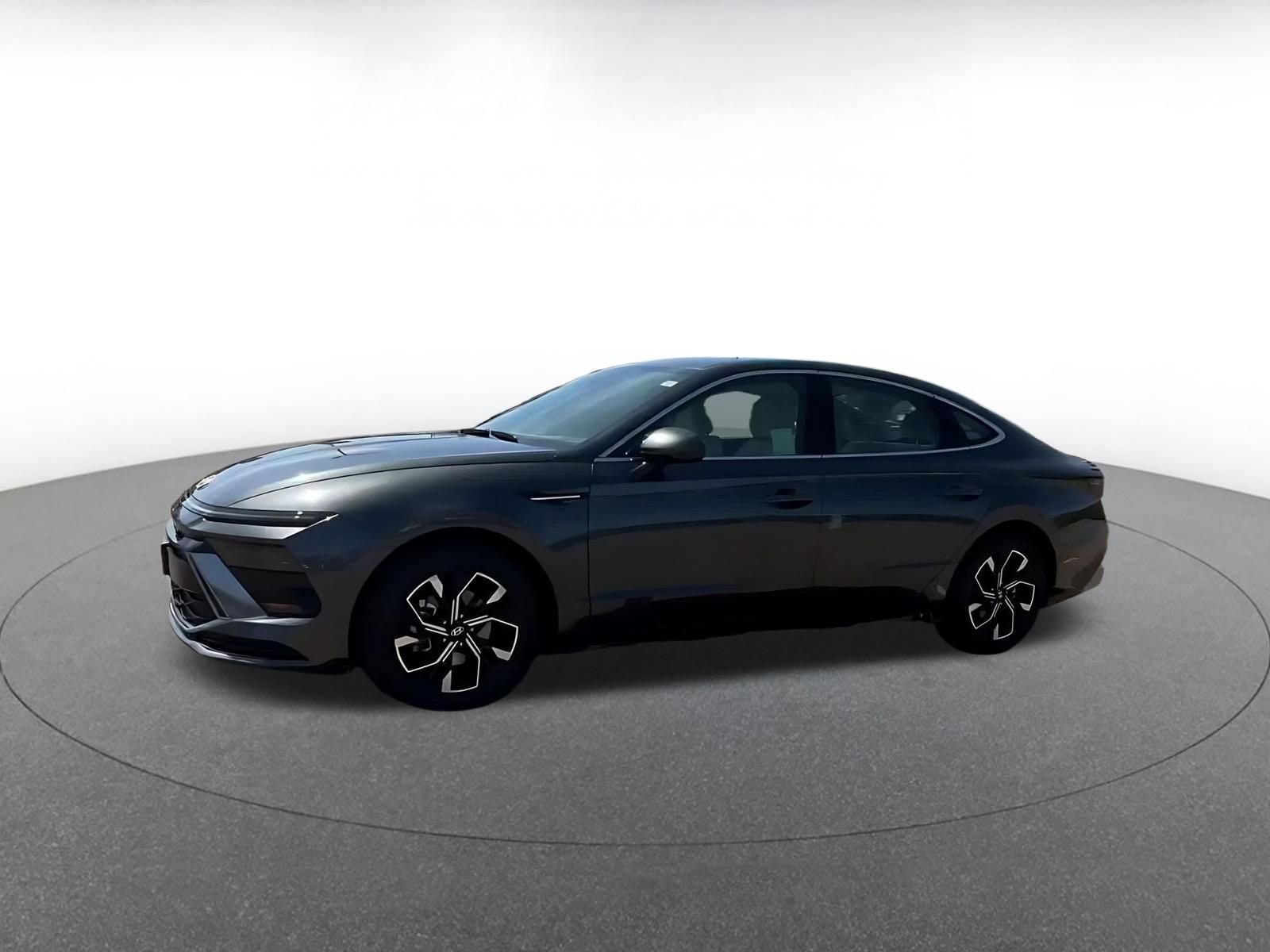 Thumbnail: 2025 Hyundai Sonata - 10