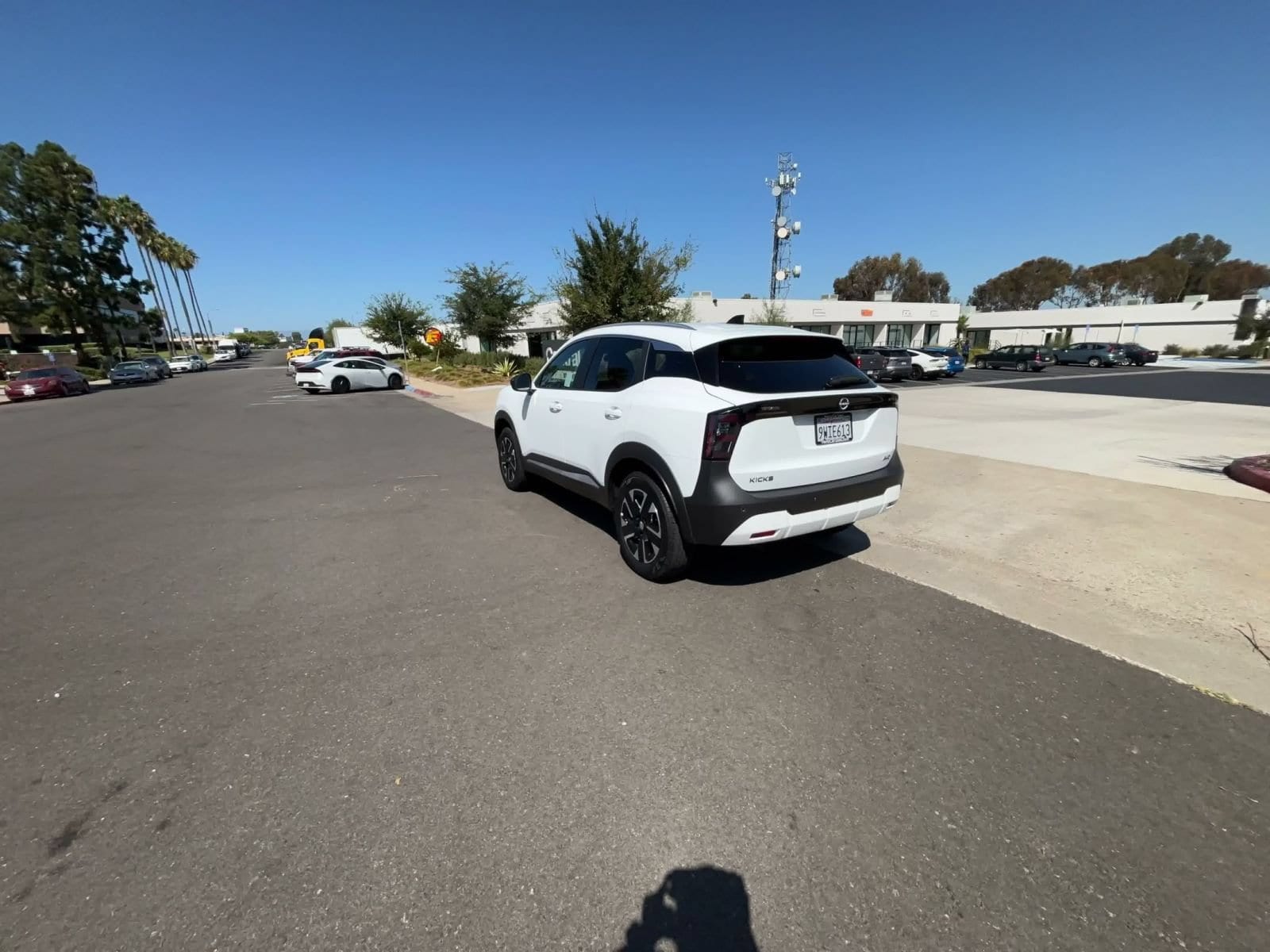 Thumbnail: 2026 Nissan Kicks - 4