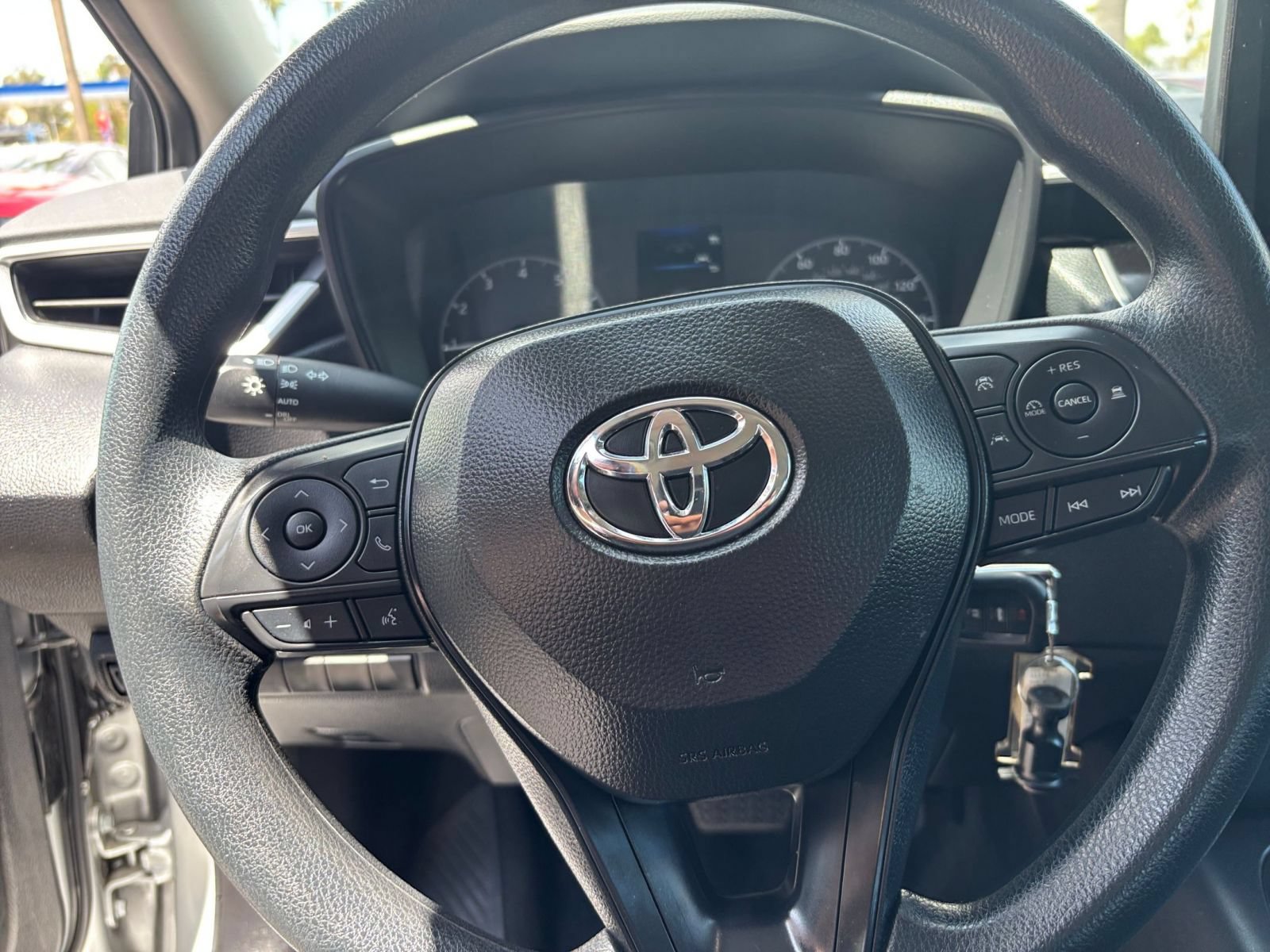 Thumbnail: 2025 Toyota Corolla - 25