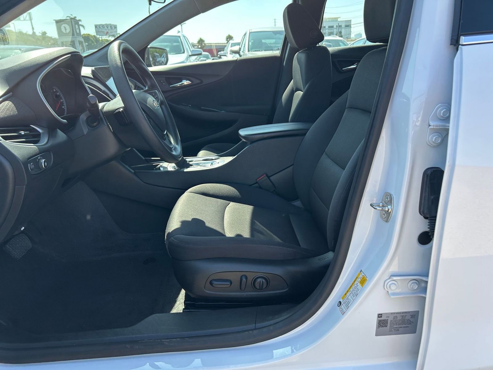 Thumbnail: 2024 Chevrolet Malibu - 27