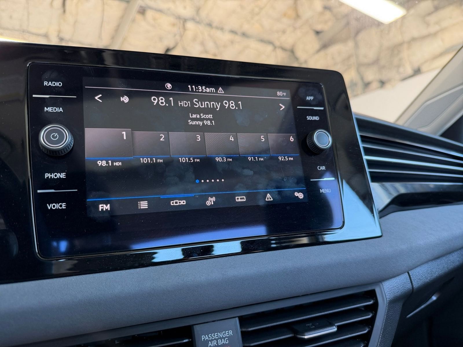 Thumbnail: 2025 Volkswagen Jetta - 21