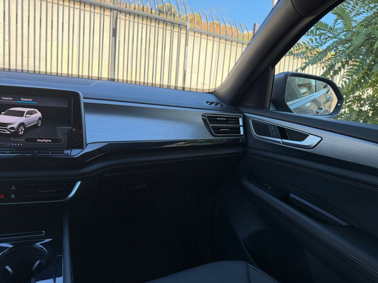 Thumbnail: 2025 Volkswagen Atlas - 35