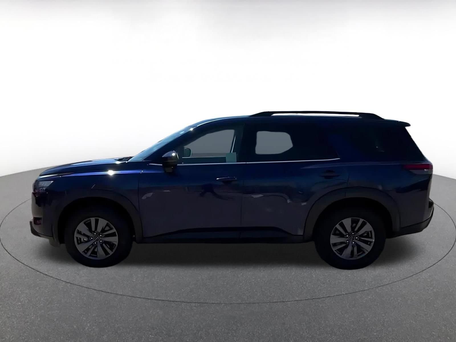 Thumbnail: 2025 Nissan Pathfinder - 8