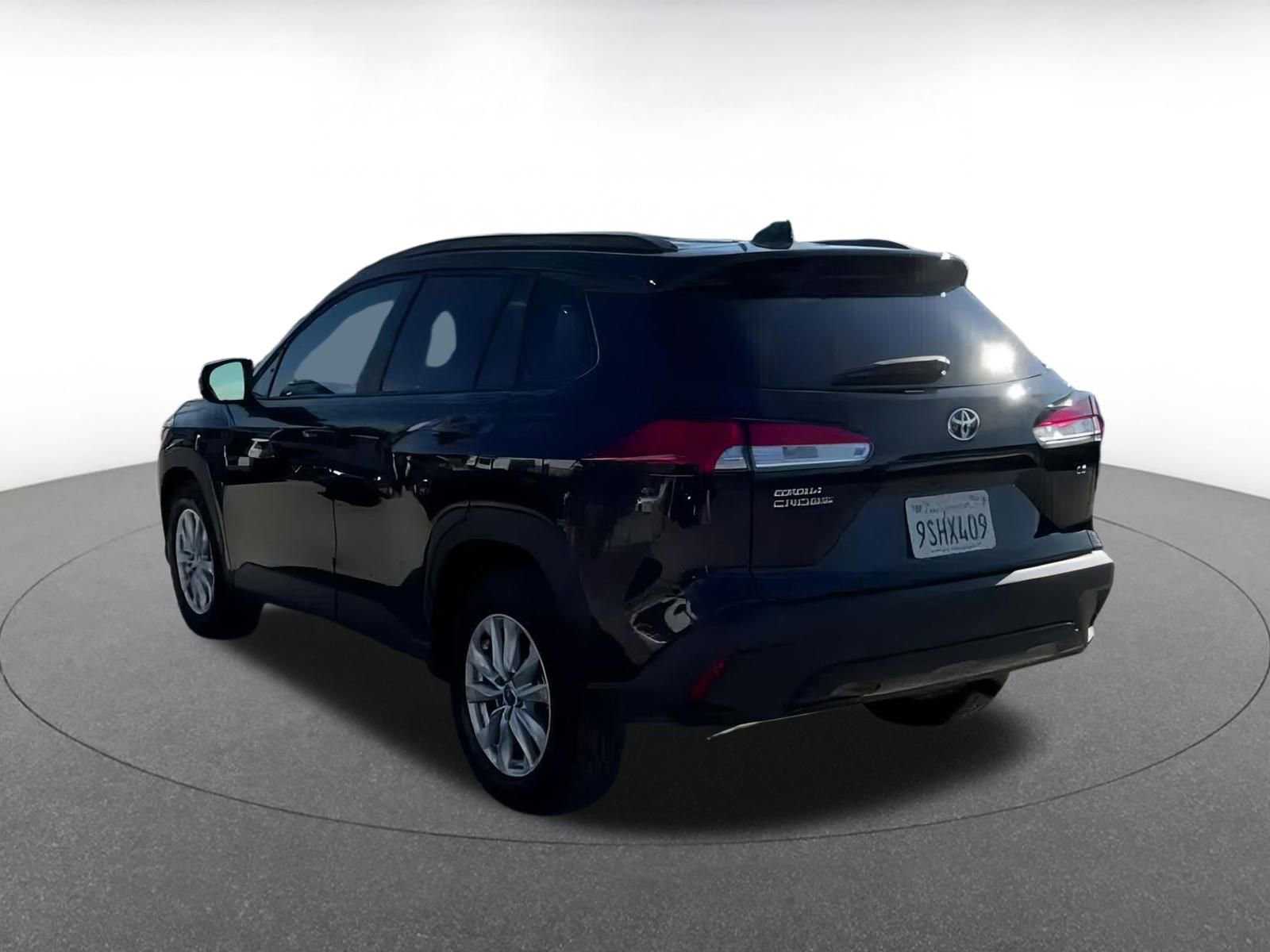 Thumbnail: 2025 Toyota Corolla Cross - 10