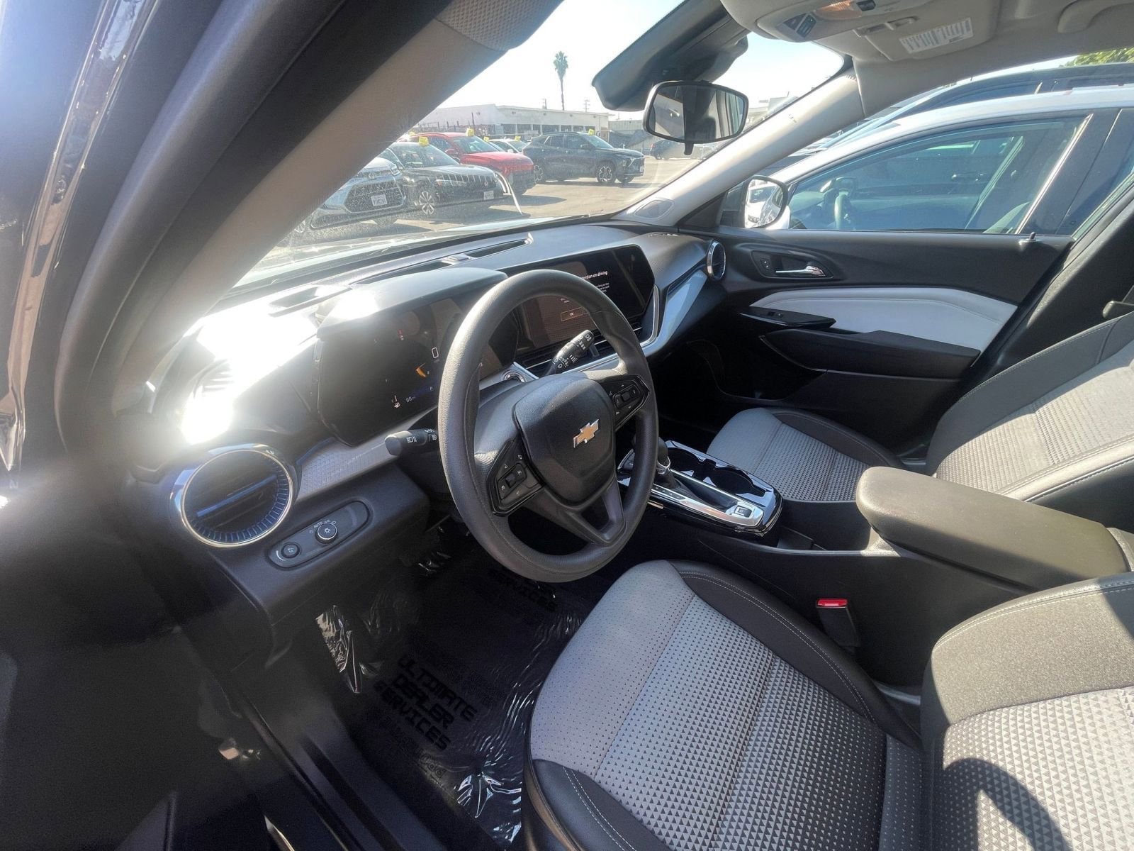 Thumbnail: 2025 Chevrolet Trax - 34