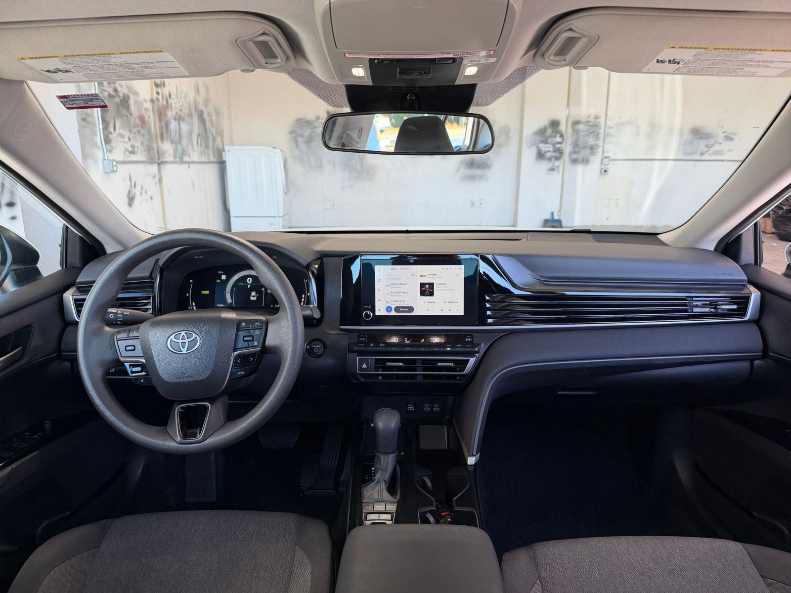 Thumbnail: 2025 Toyota Camry - 32