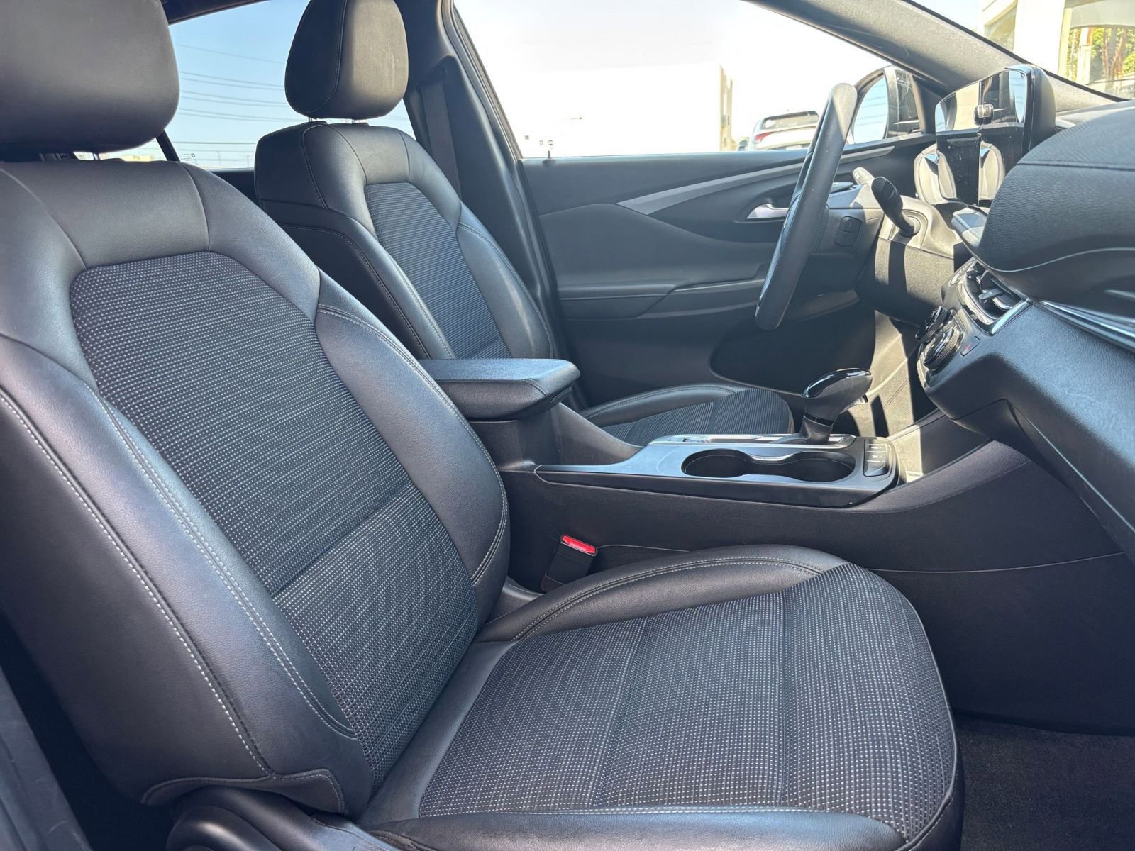 Thumbnail: 2025 Buick Envista - 35