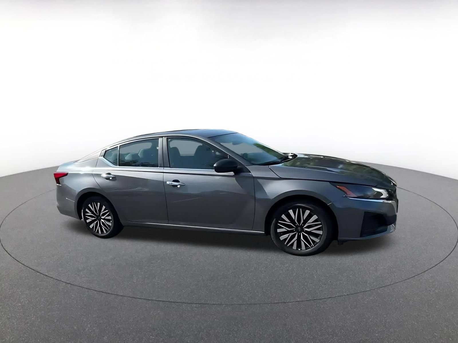 Thumbnail: 2025 Nissan Altima - 2