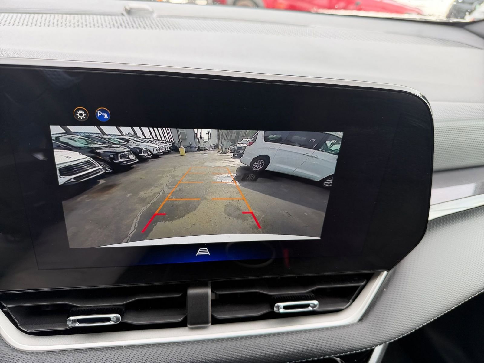 Thumbnail: 2025 Chevrolet Equinox - 24