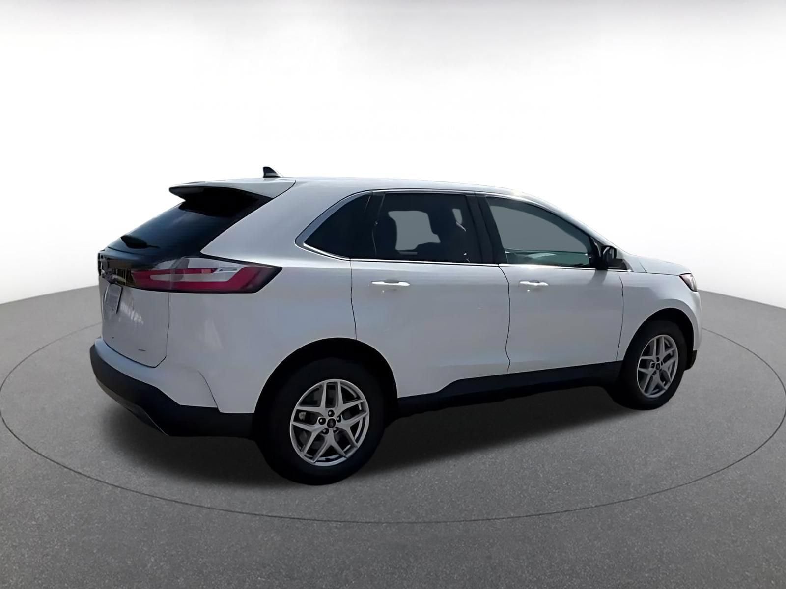 Thumbnail: 2024 Ford Edge - 12