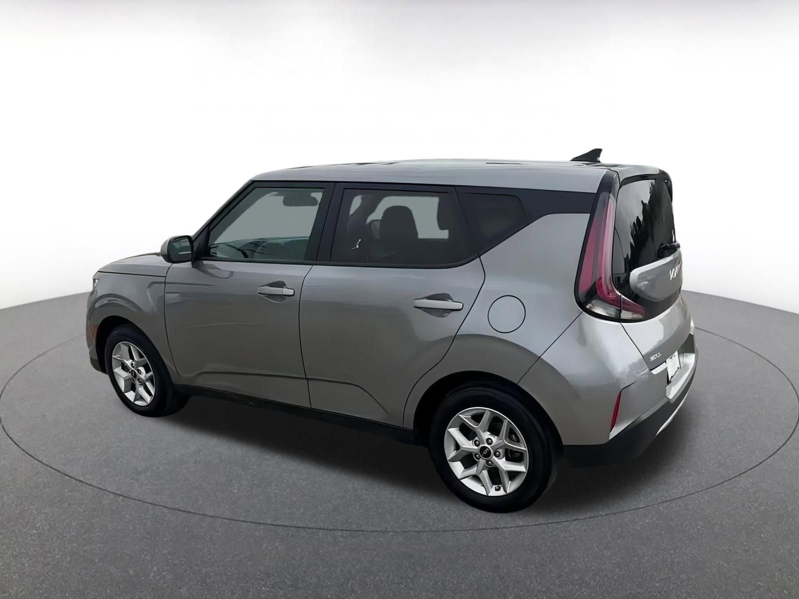 Thumbnail: 2023 Kia Soul - 10