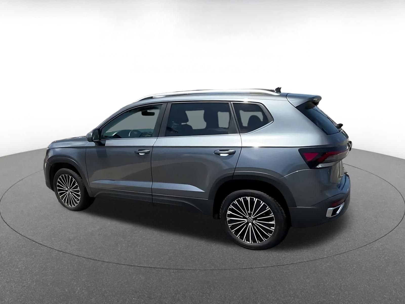 Thumbnail: 2026 Volkswagen Taos - 10