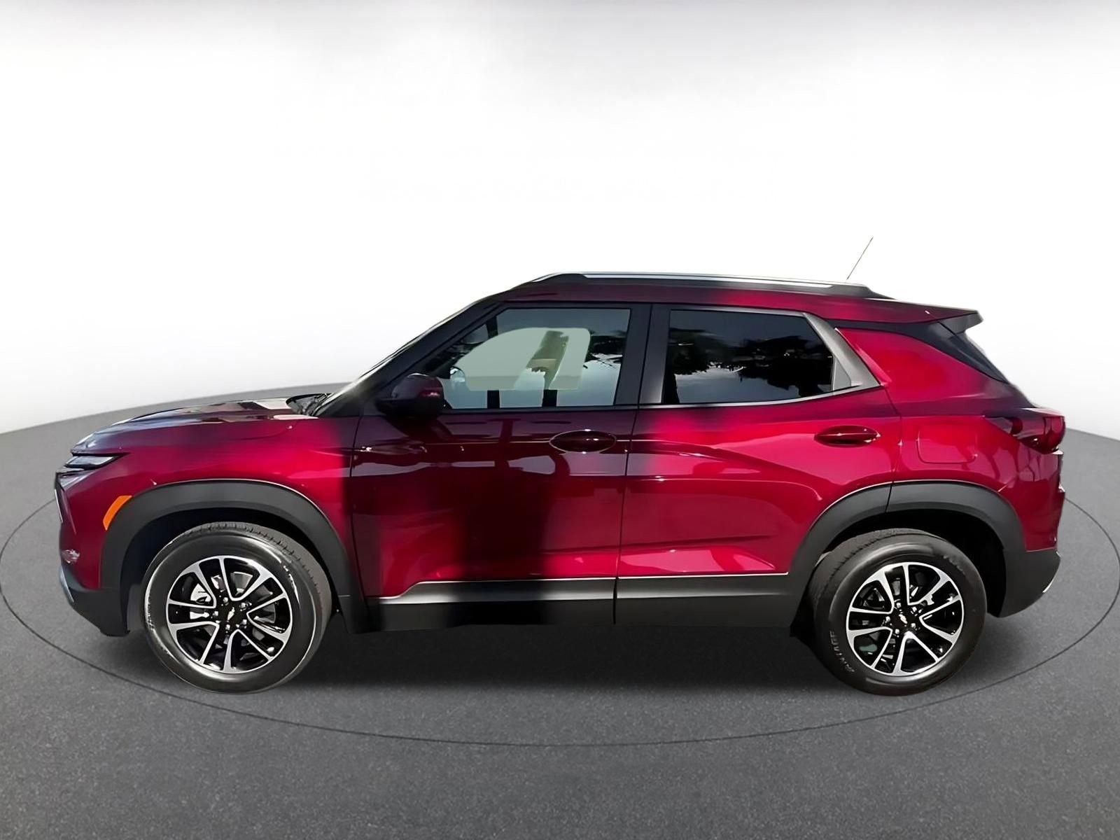 Thumbnail: 2025 Chevrolet TrailBlazer - 9