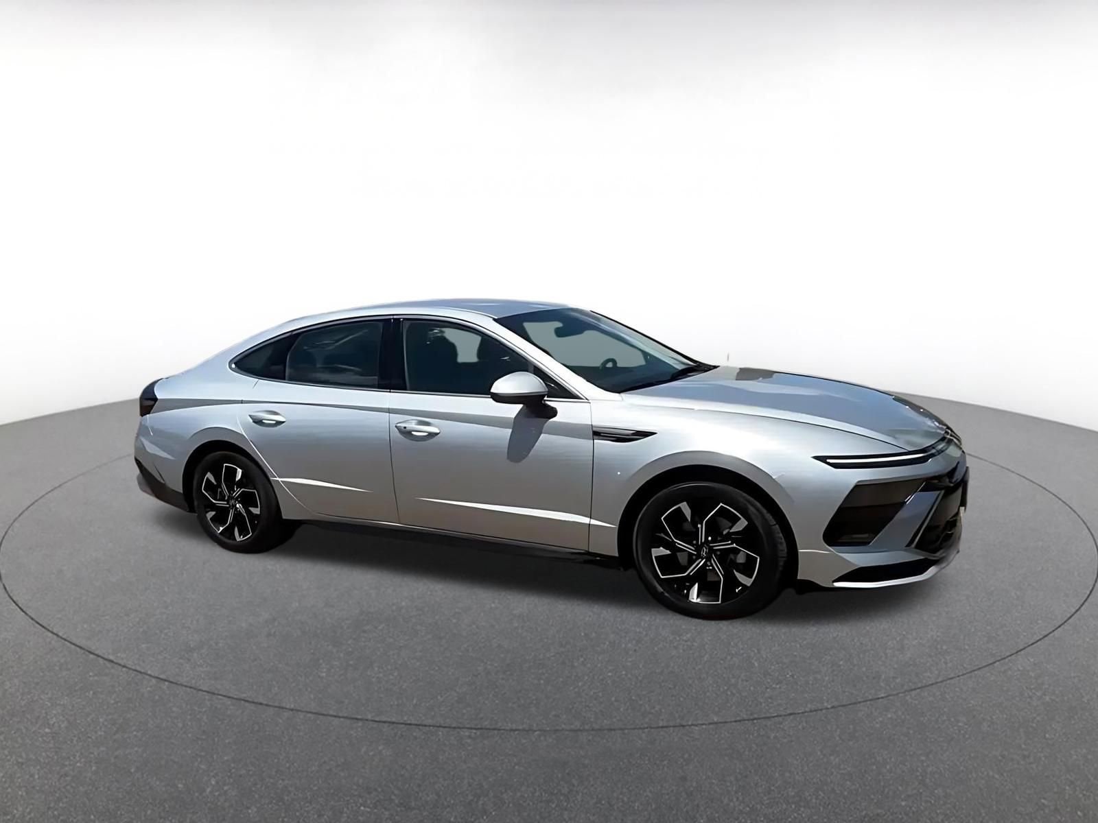 Thumbnail: 2025 Hyundai Sonata - 2