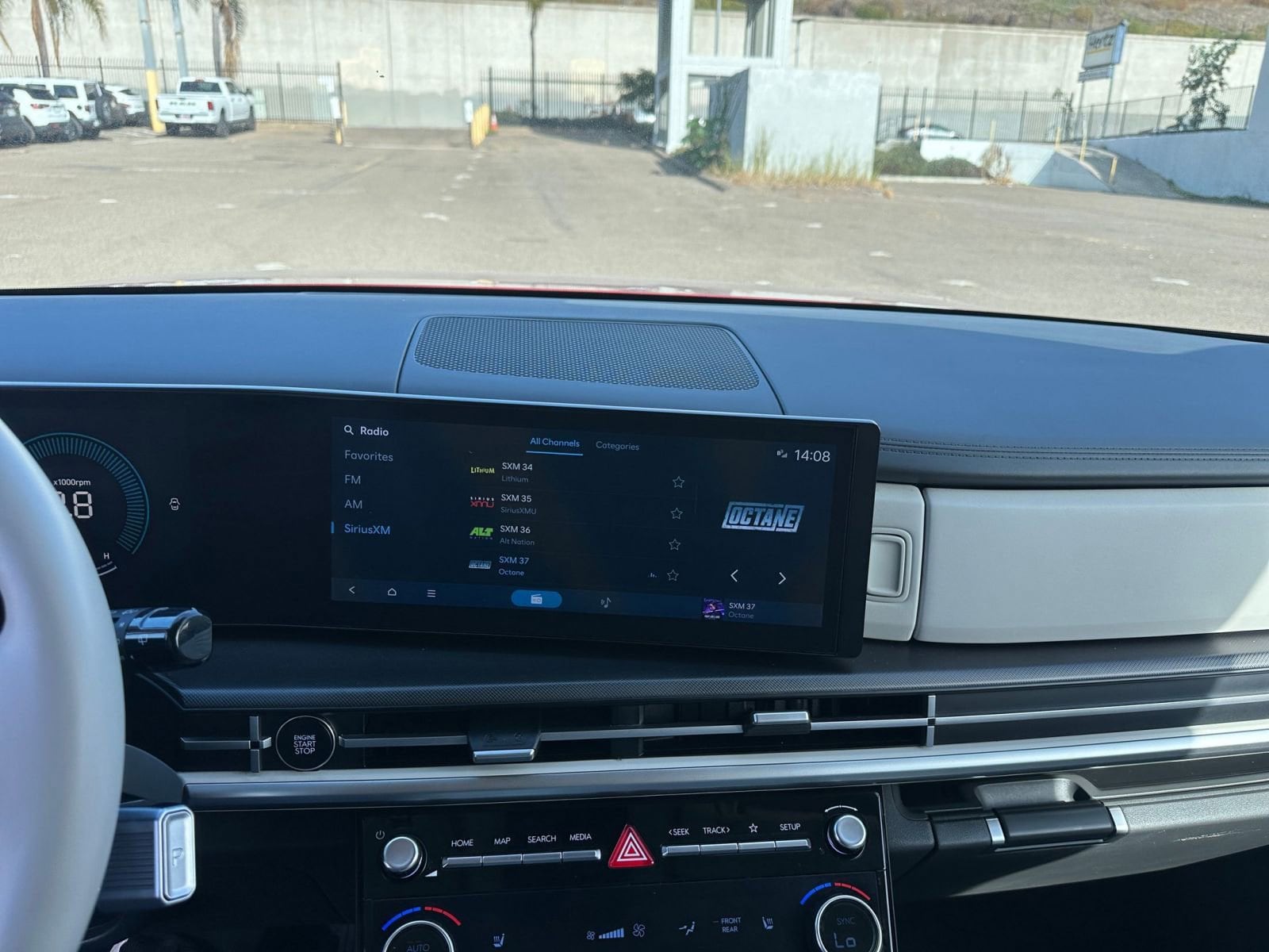 Thumbnail: 2025 Hyundai Santa Fe - 18