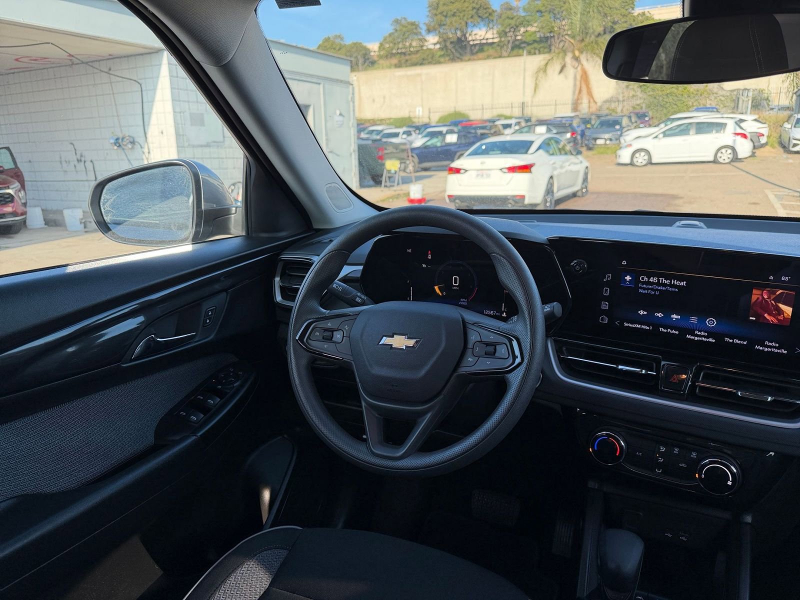 Thumbnail: 2025 Chevrolet TrailBlazer - 32