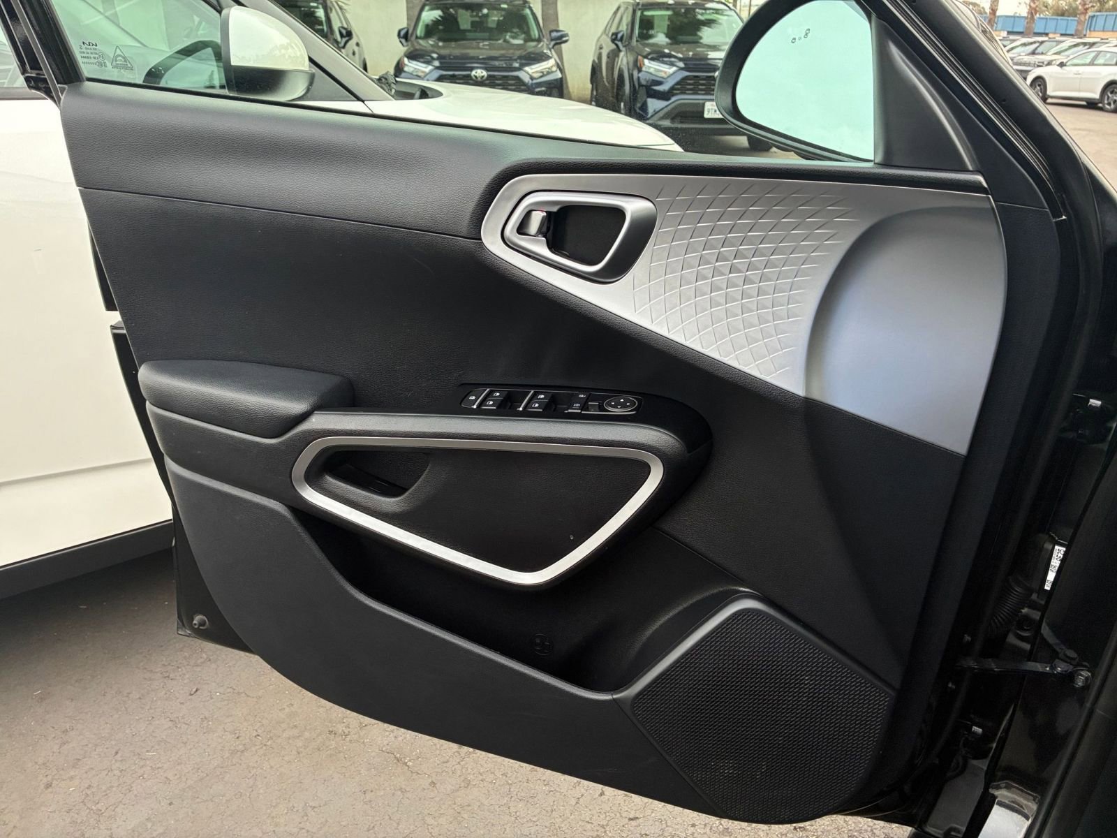 Thumbnail: 2025 Kia Soul - 18