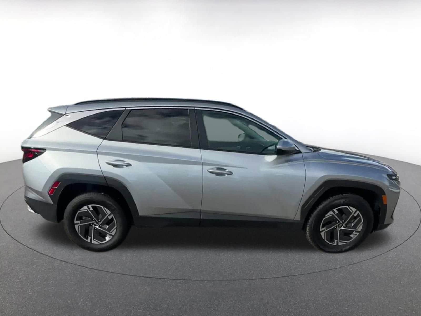 Thumbnail: 2025 Hyundai Tucson - 16