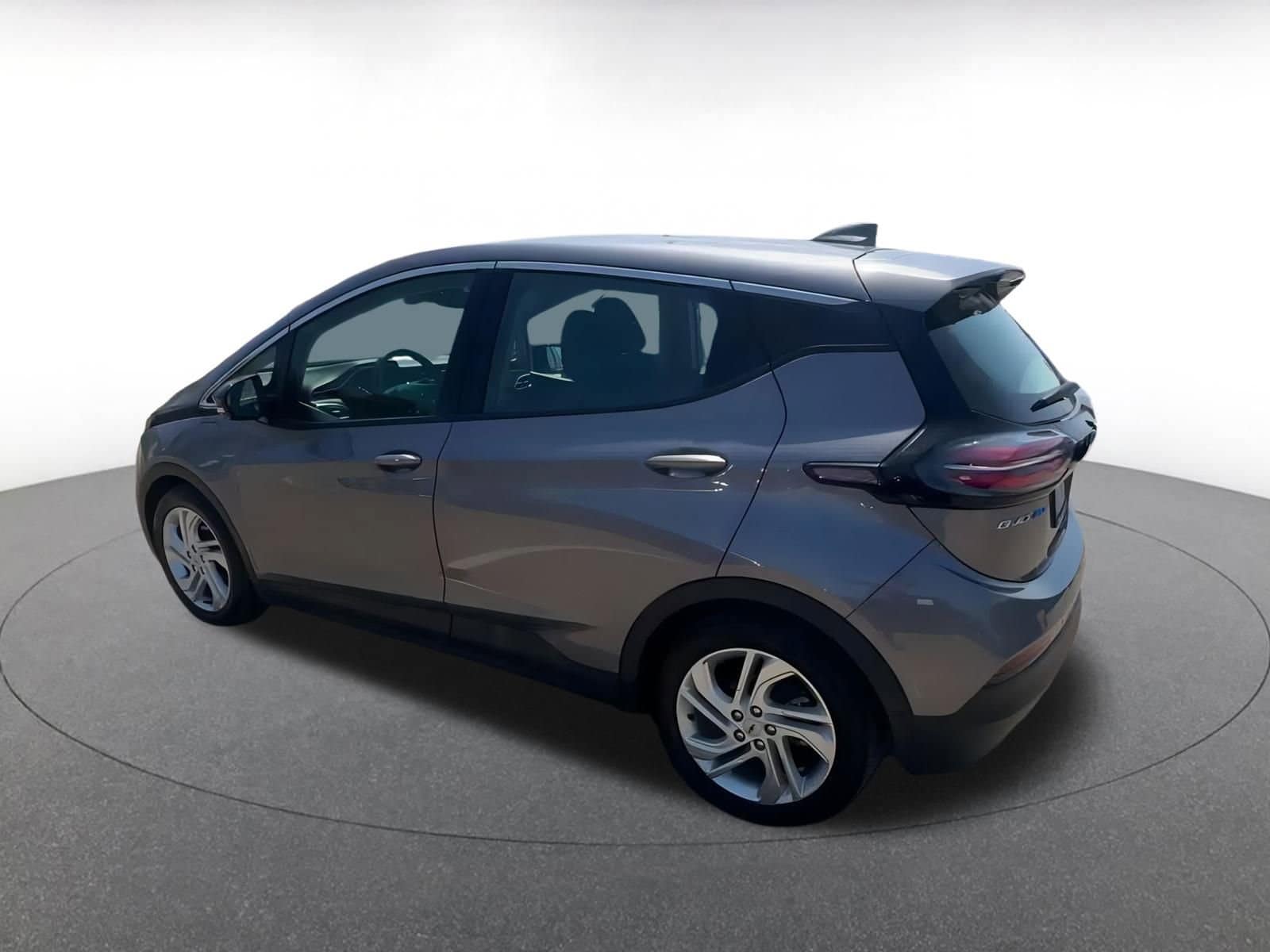 Thumbnail: 2023 Chevrolet Bolt EV - 10