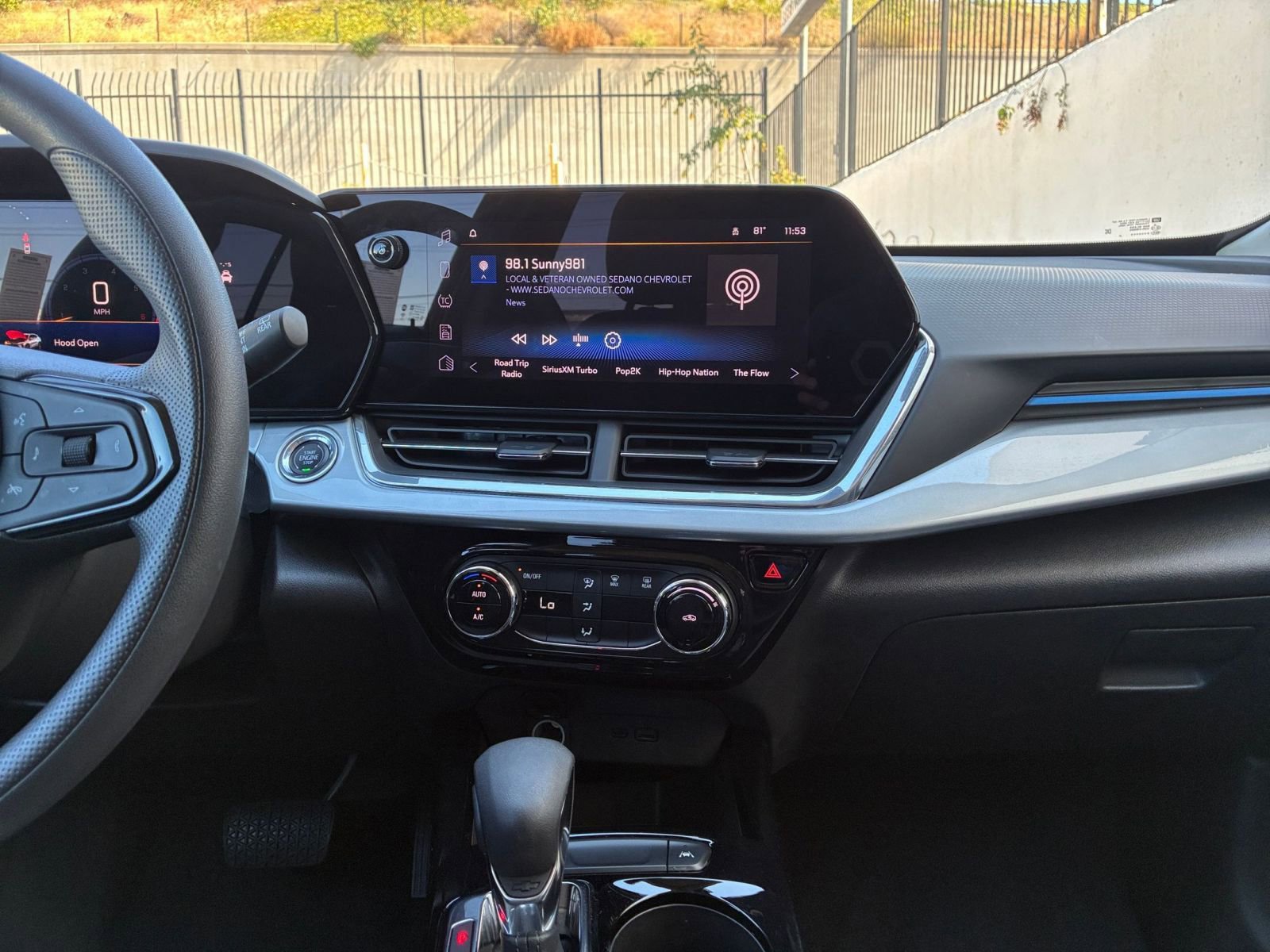 Thumbnail: 2025 Chevrolet Trax - 17