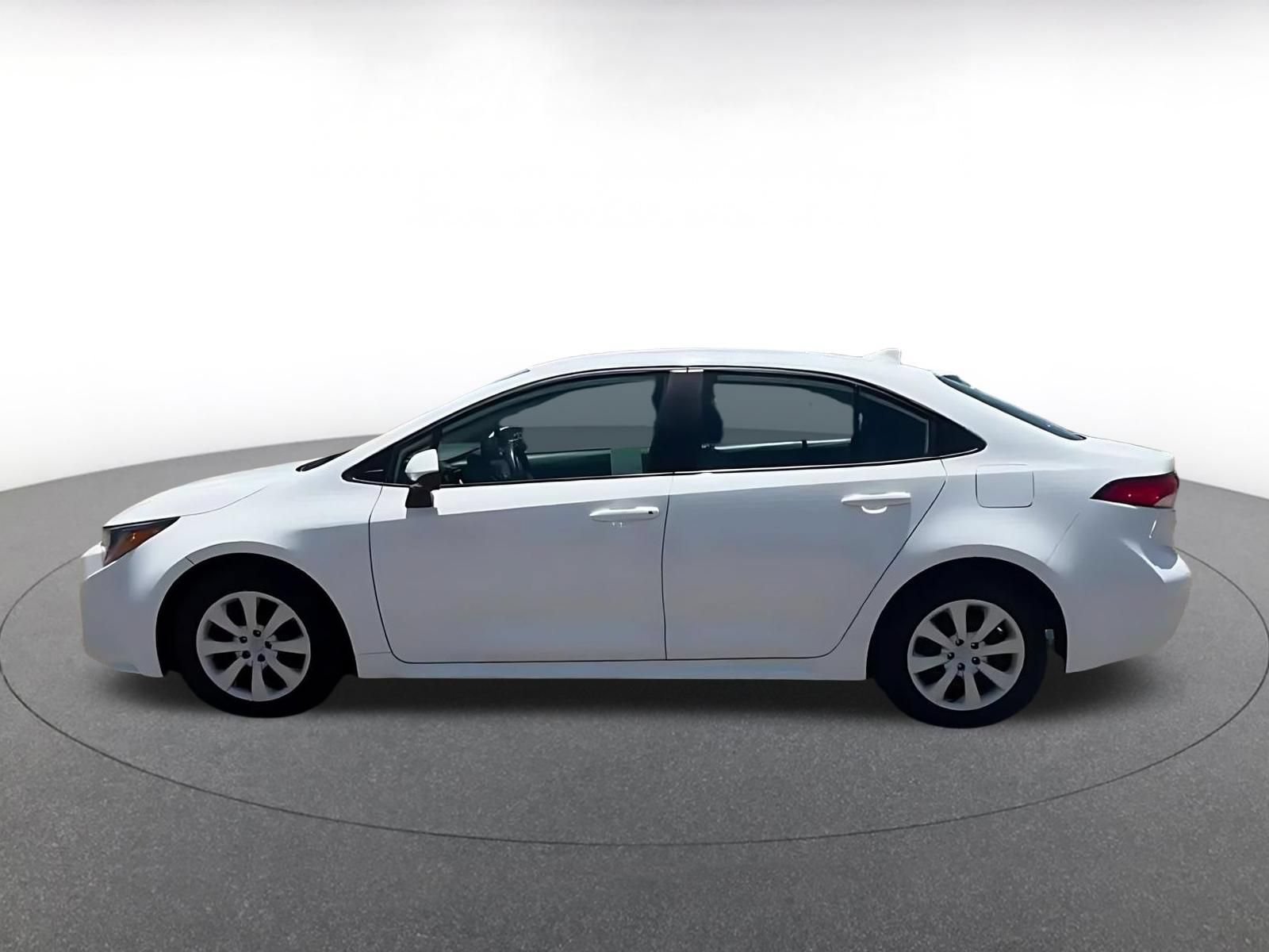 Thumbnail: 2025 Toyota Corolla - 9